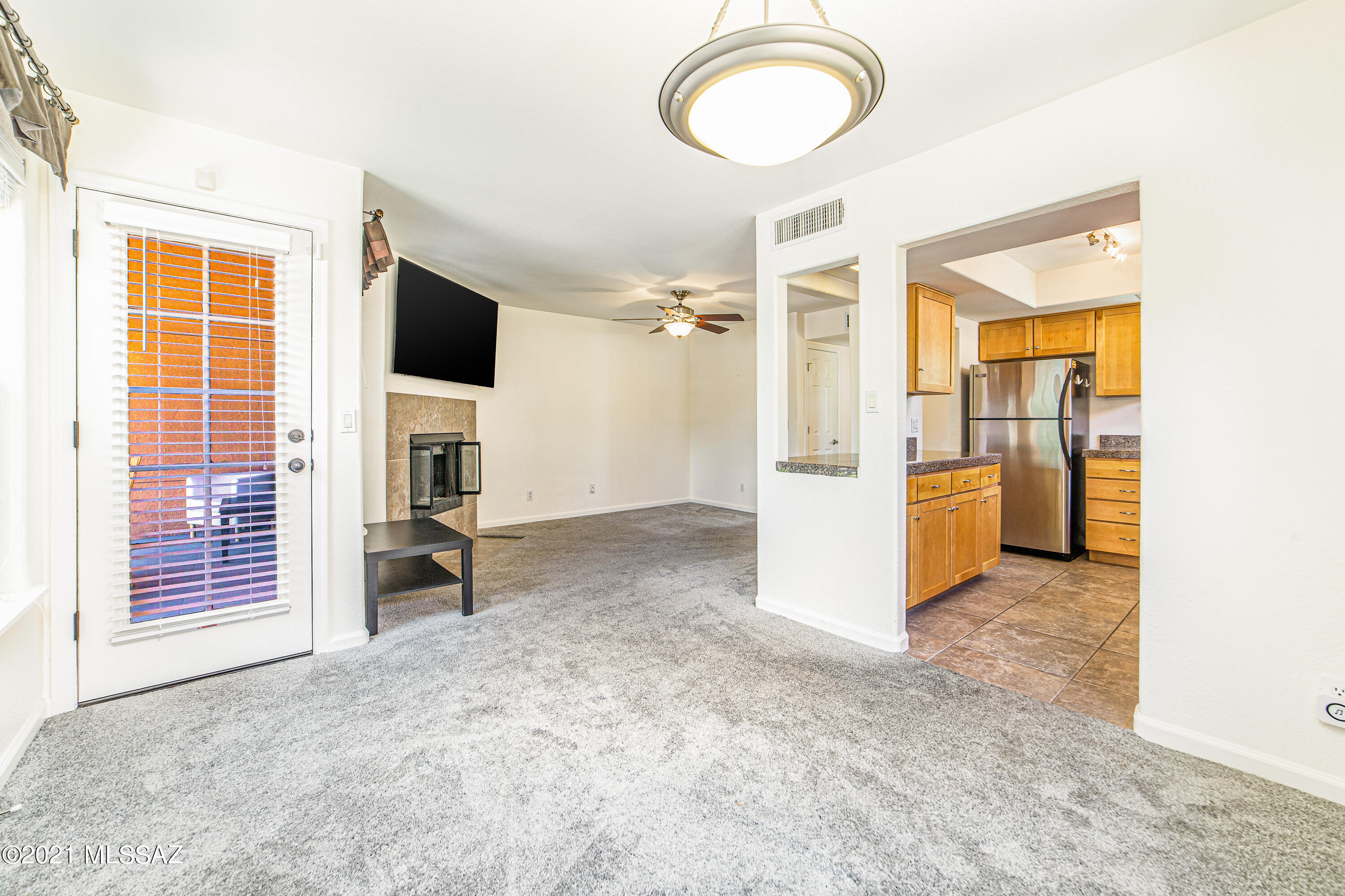6651 N Campbell Avenue Unit: 205
