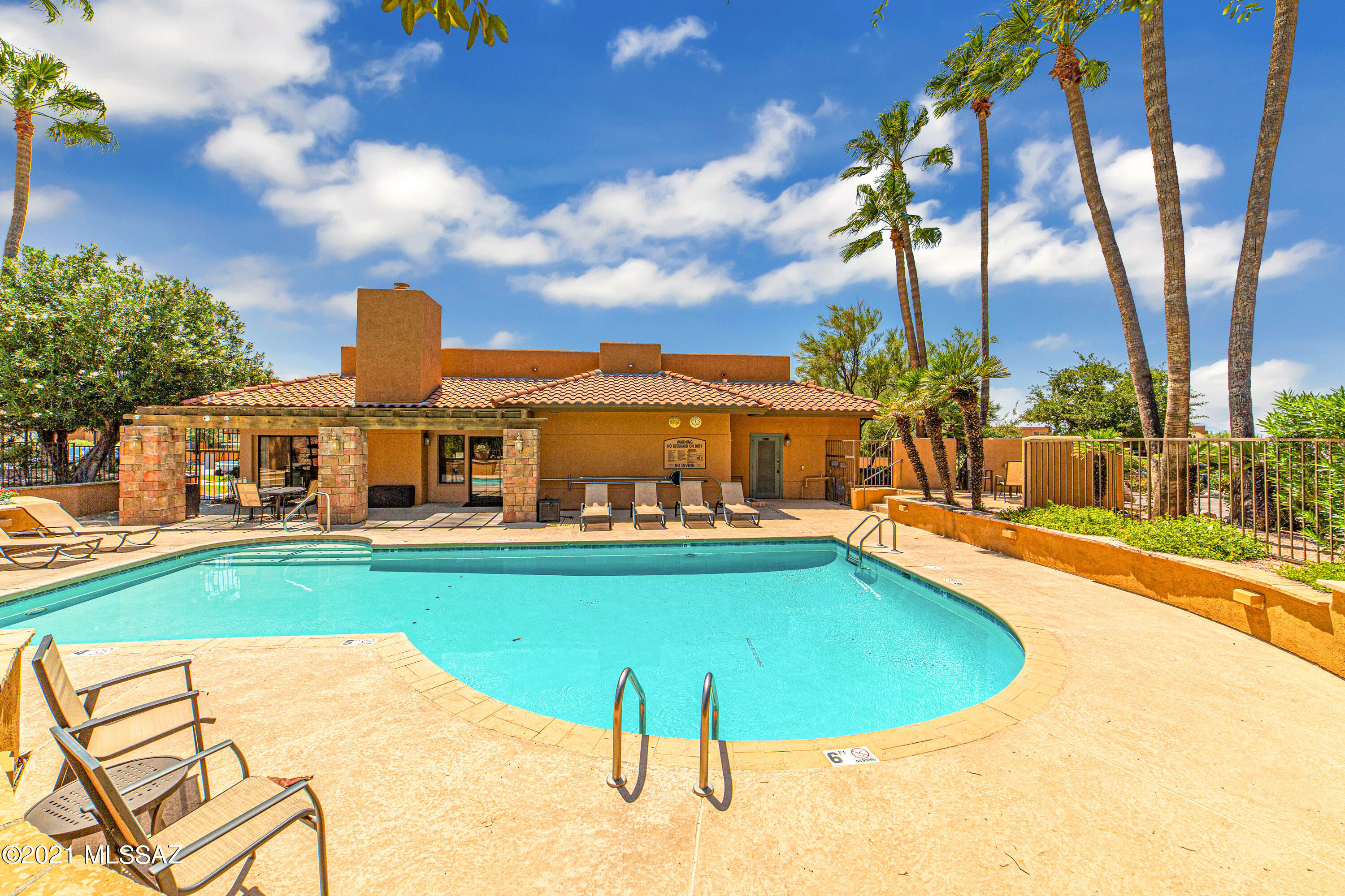 6651 N Campbell Avenue Unit: 205