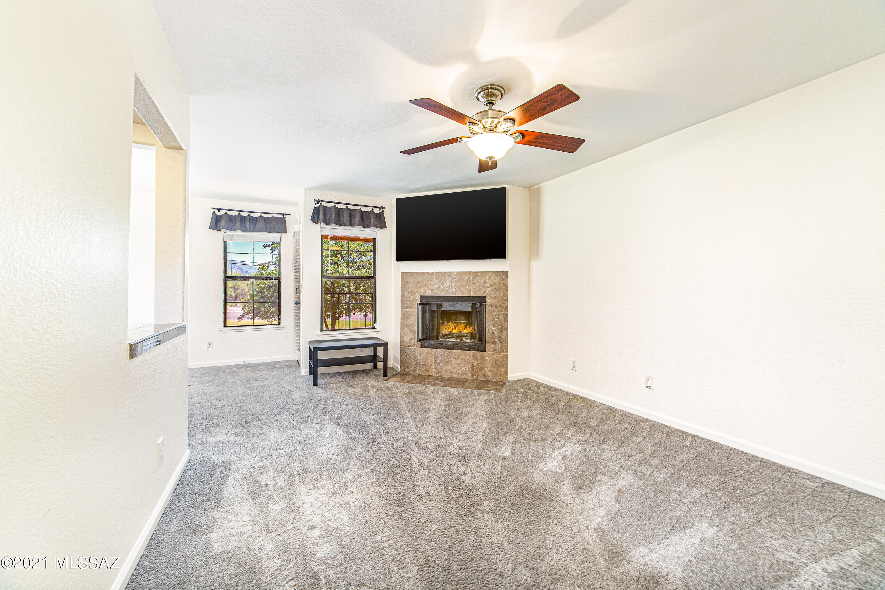 6651 N Campbell Avenue Unit: 205