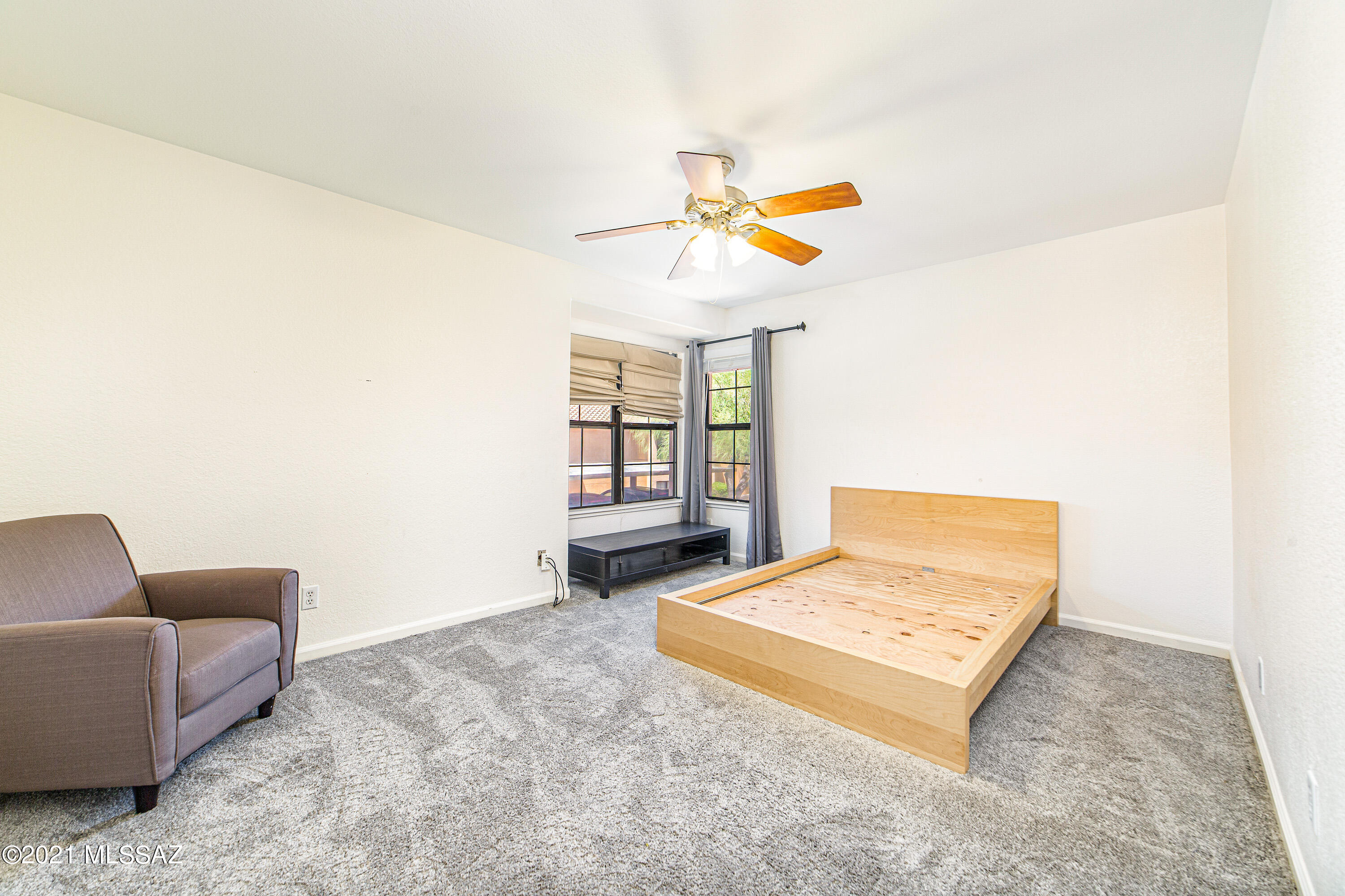 6651 N Campbell Avenue Unit: 205