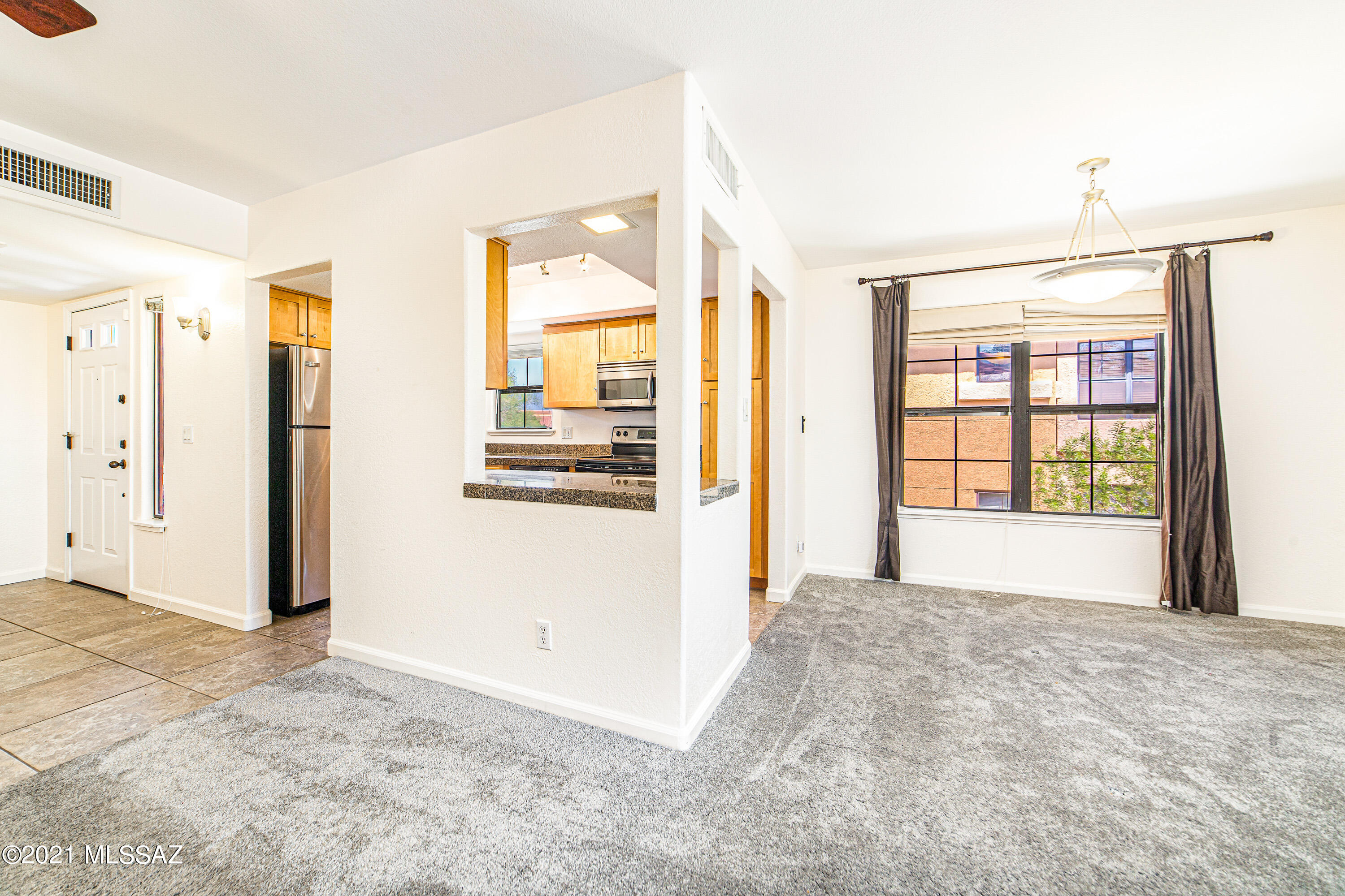 6651 N Campbell Avenue Unit: 205