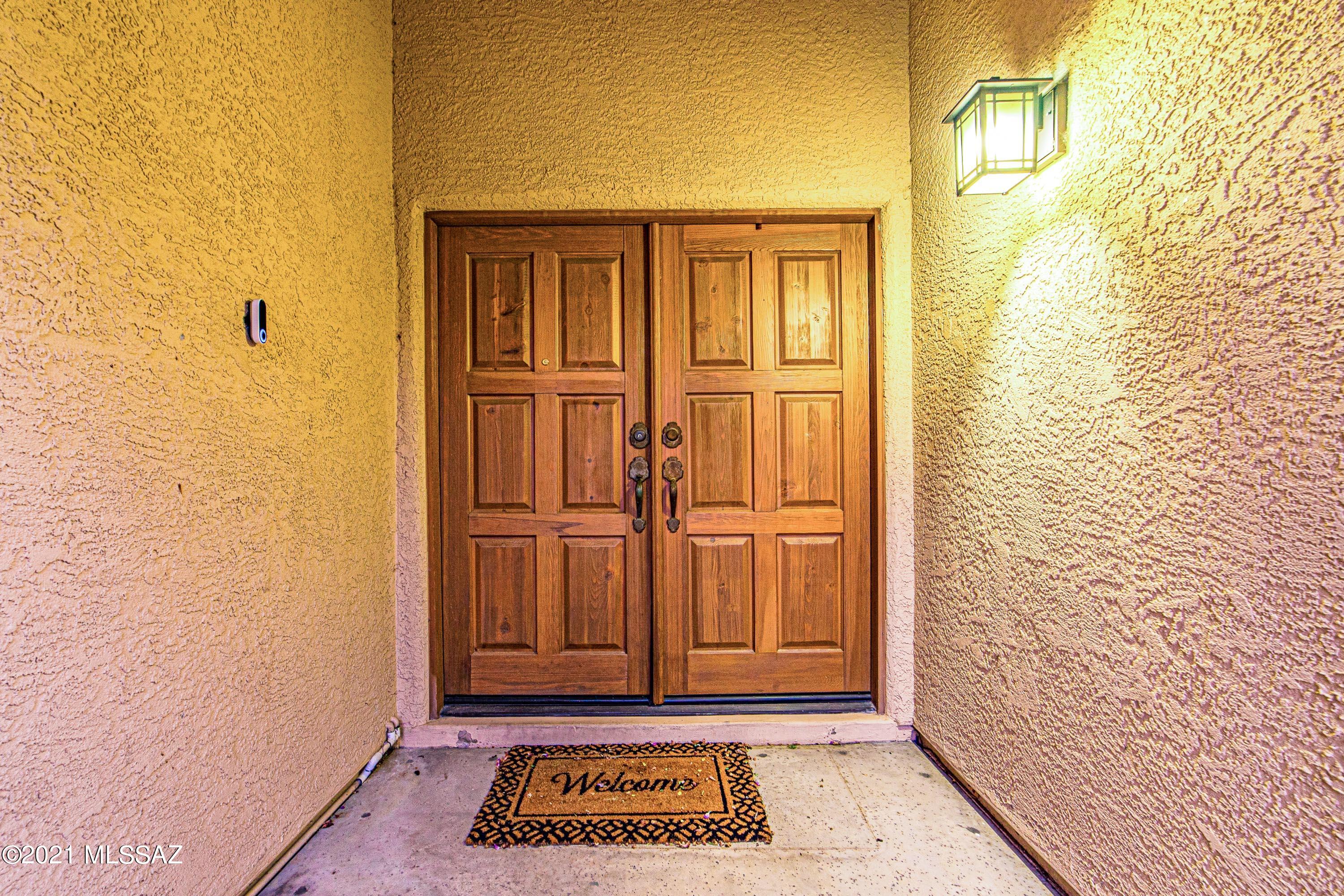 5442 N Crescent Ridge Drive