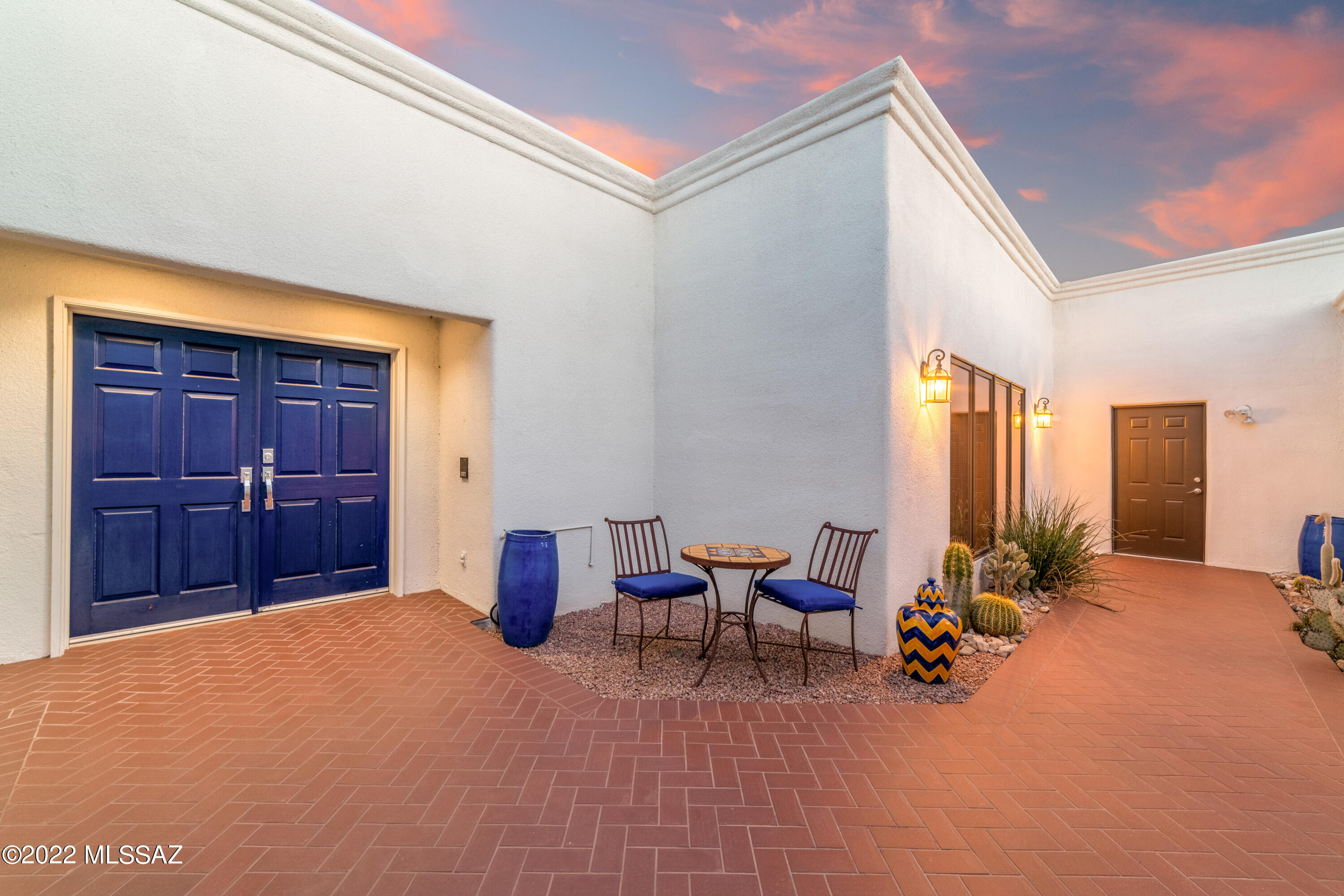 2830 N Calle Ladera