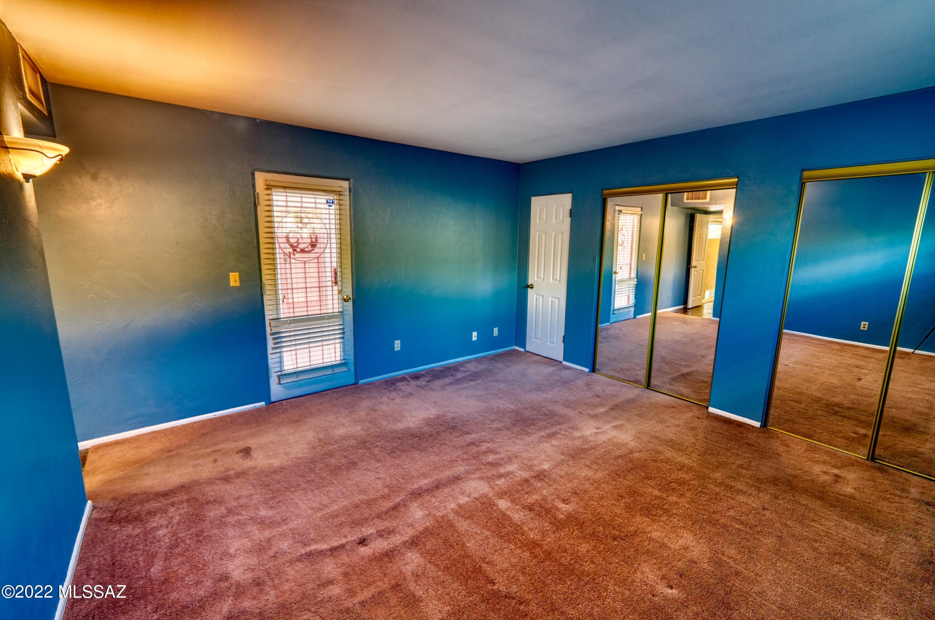 119 W Suffolk Drive