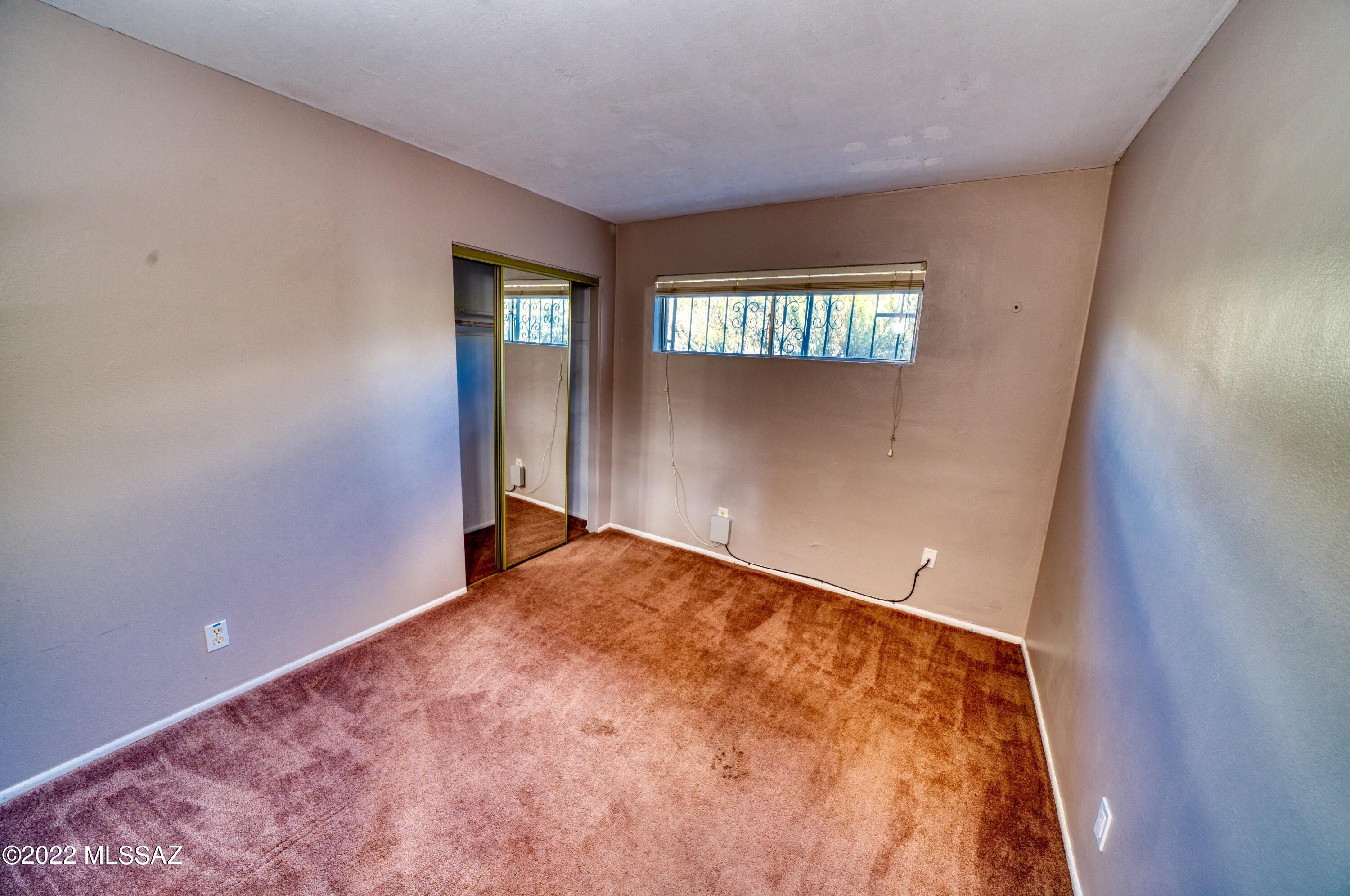 119 W Suffolk Drive