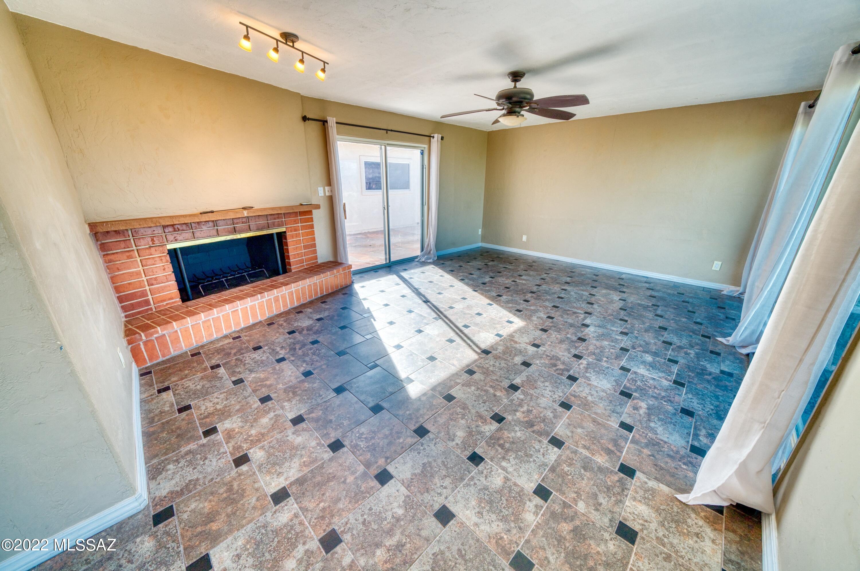 119 W Suffolk Drive