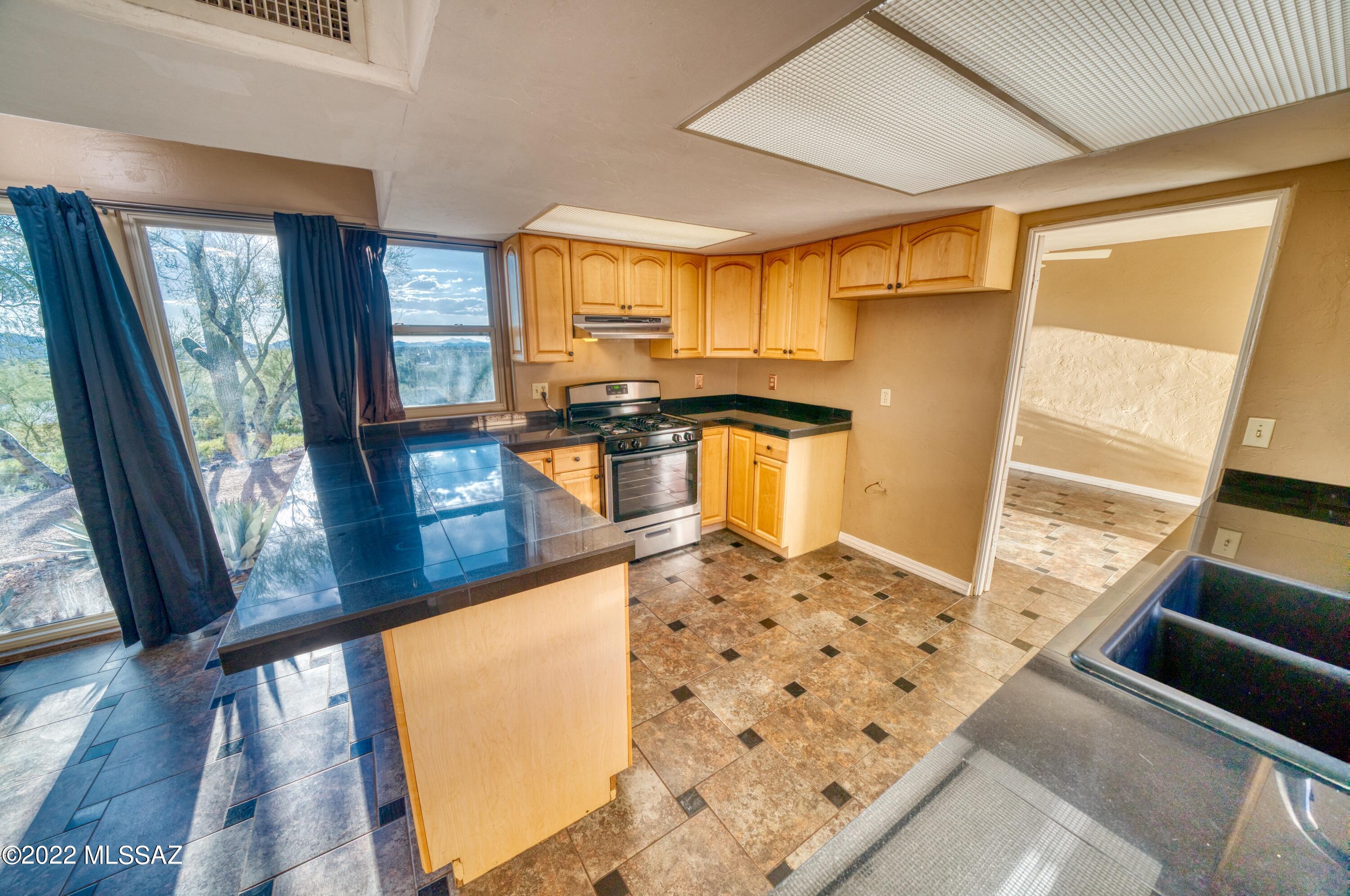 119 W Suffolk Drive