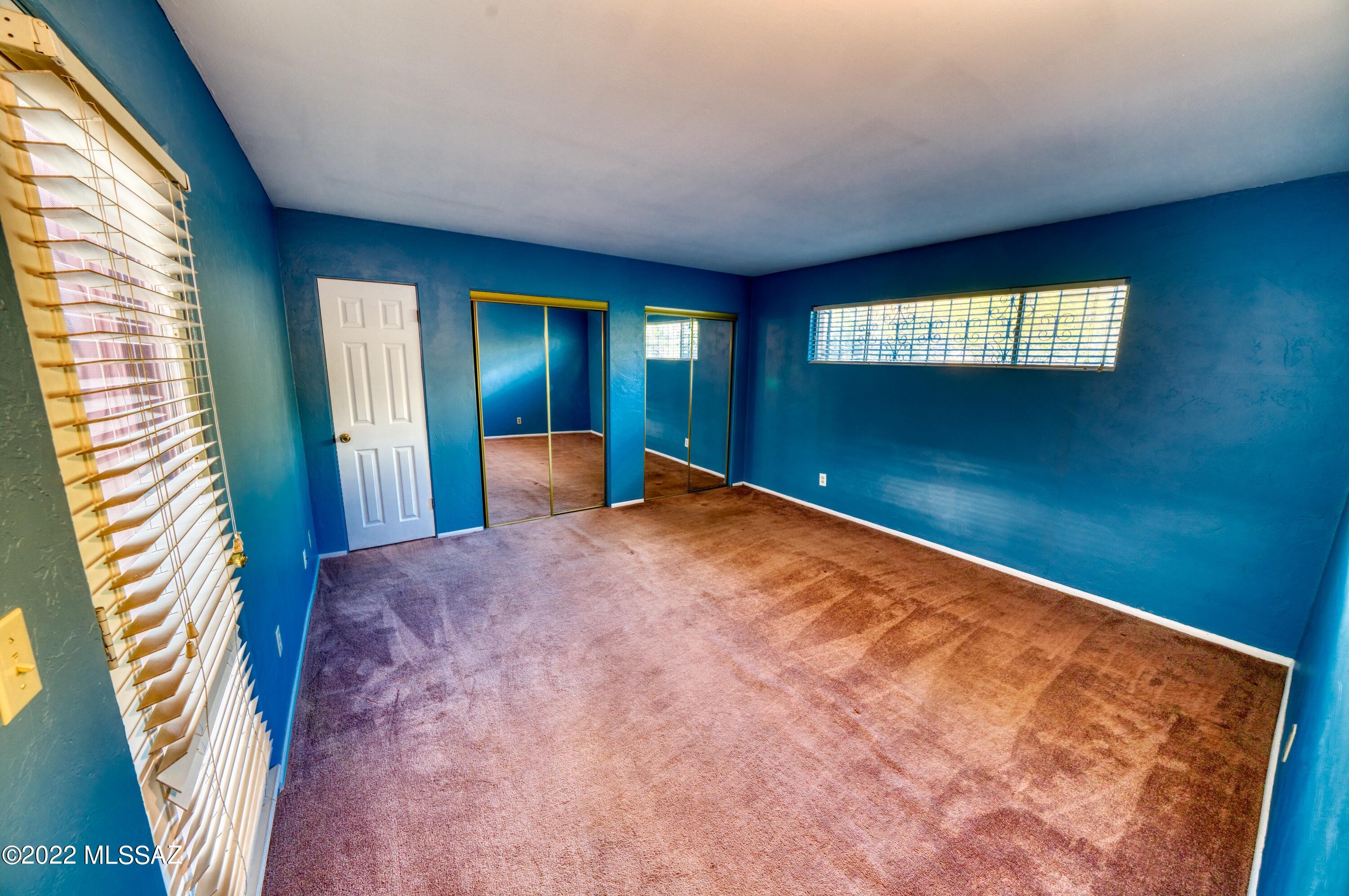 119 W Suffolk Drive