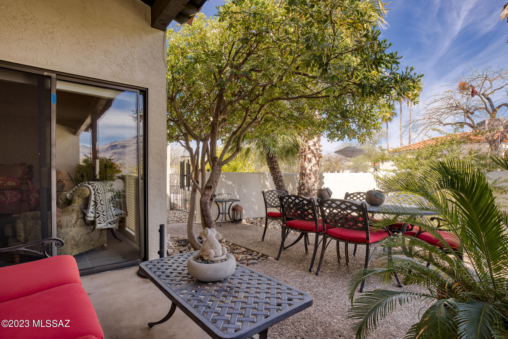 7534 N Palm Circle