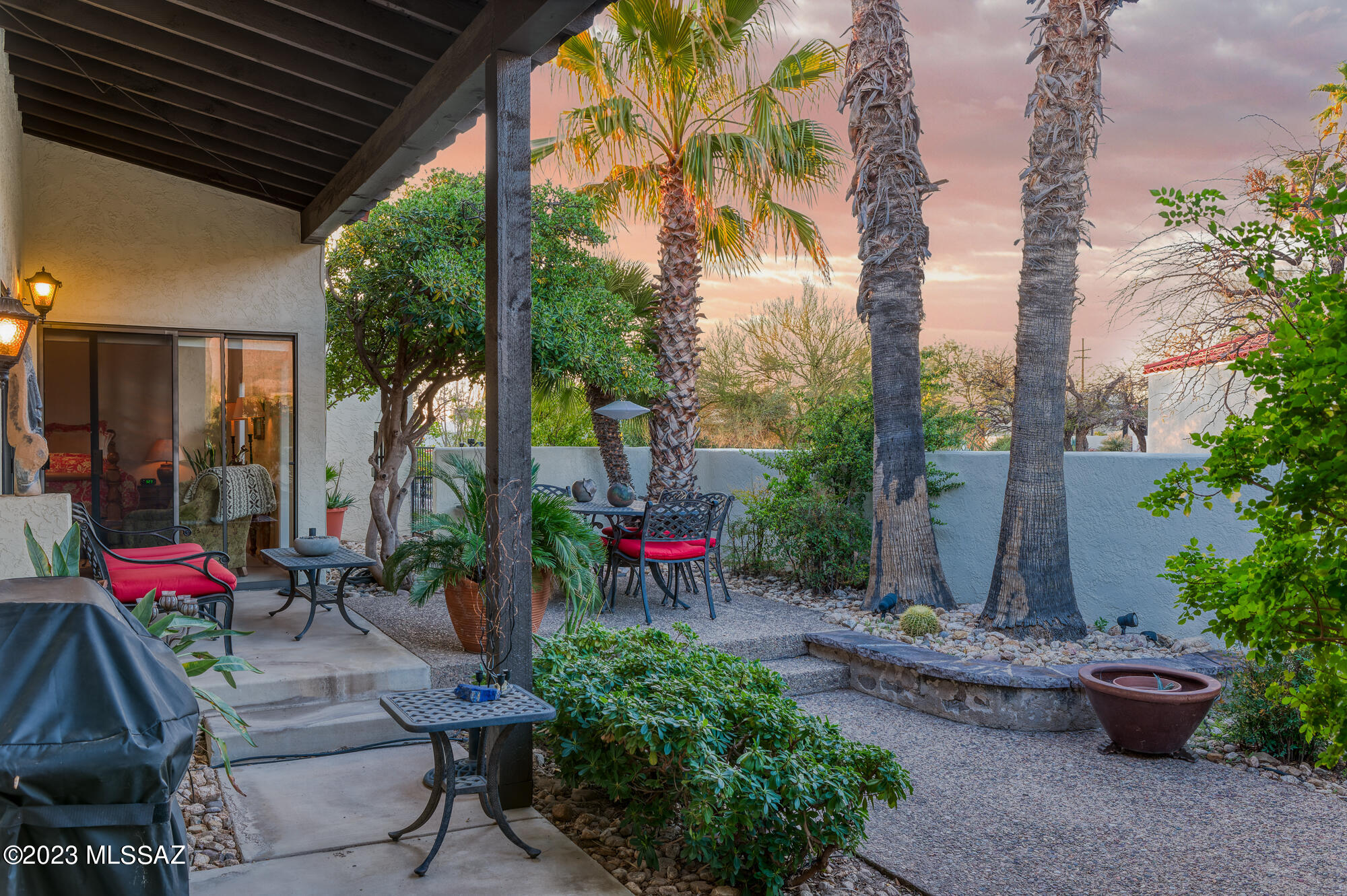7534 N Palm Circle