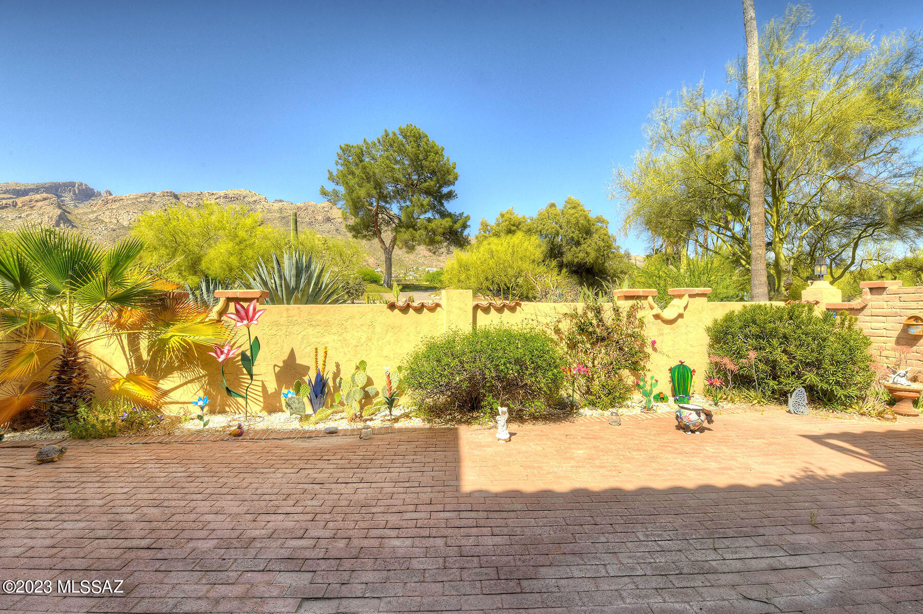 6490 N Val Dosta Drive