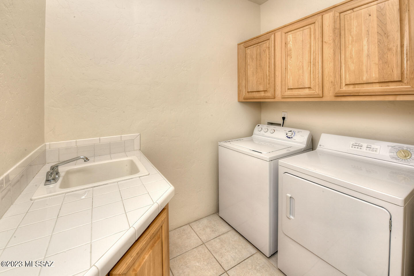 5127 E Calle Brillante