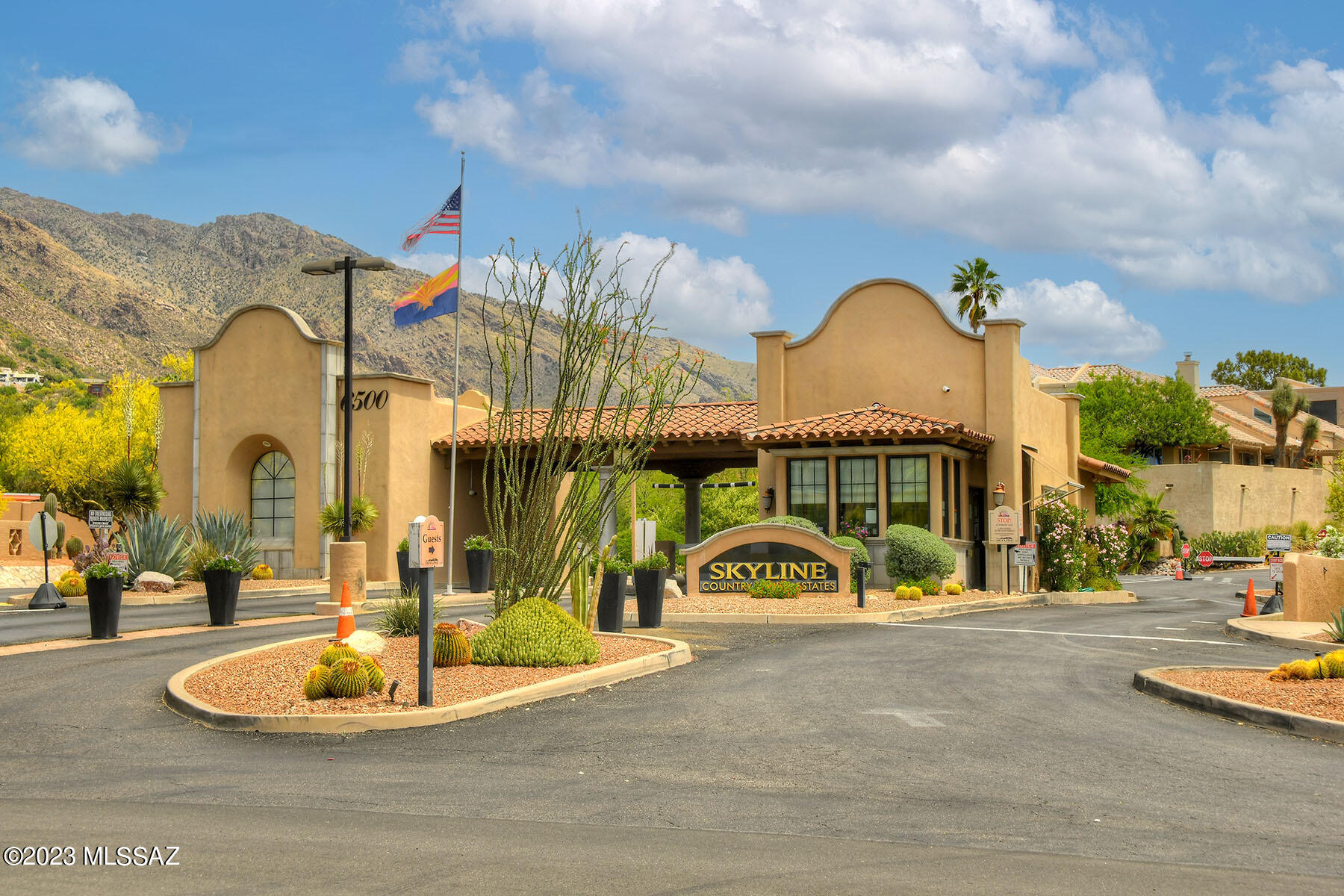 5127 E Calle Brillante