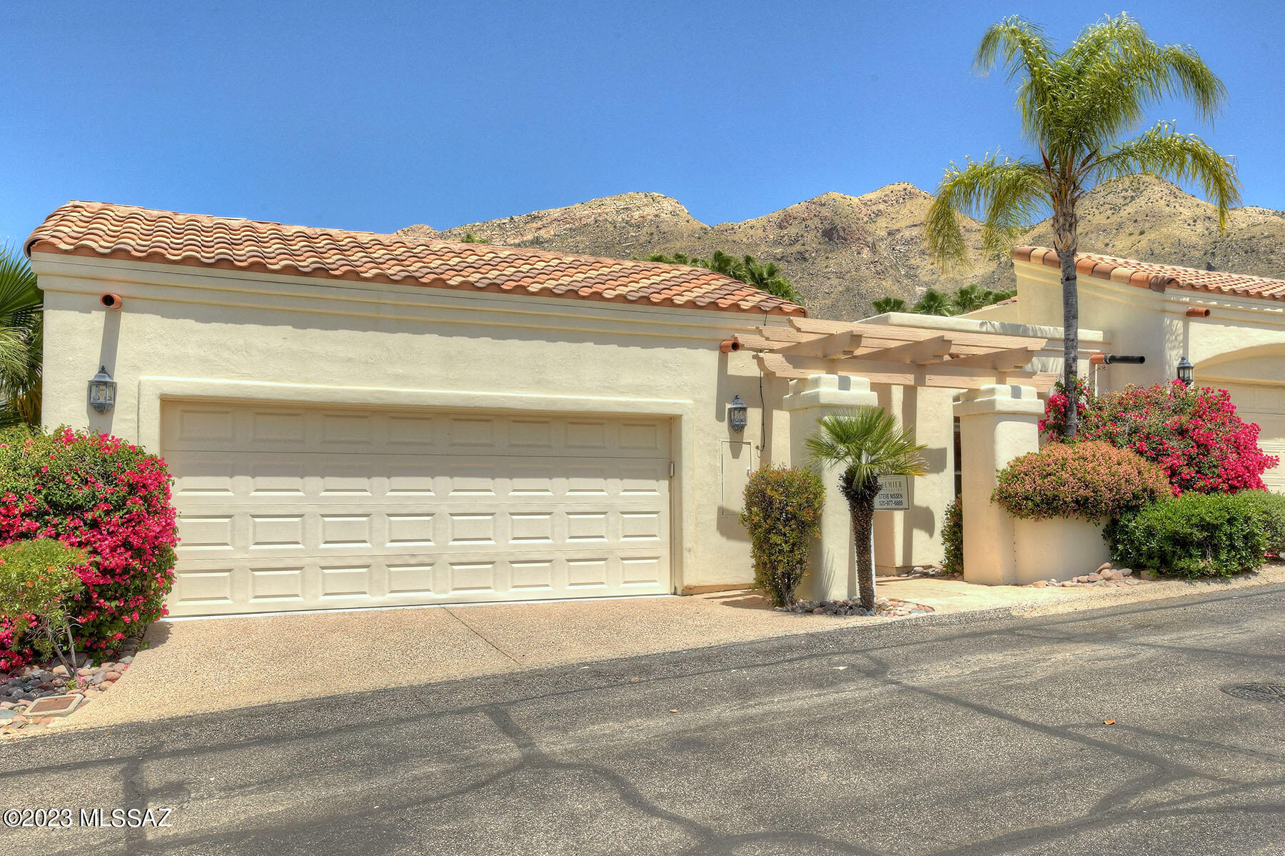 5127 E Calle Brillante