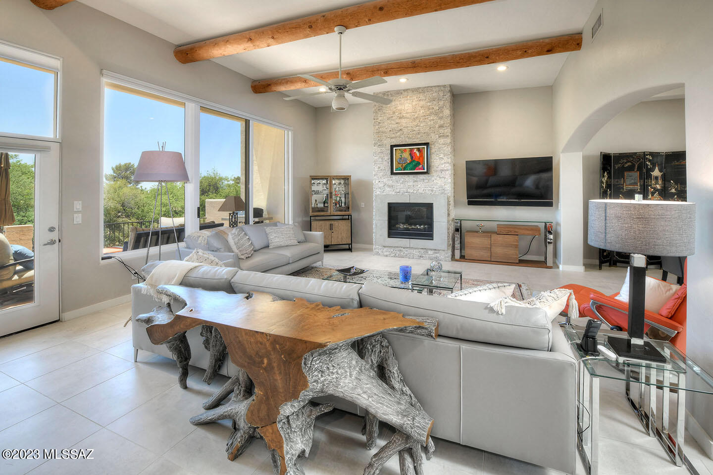 5044 E Calle Brillante