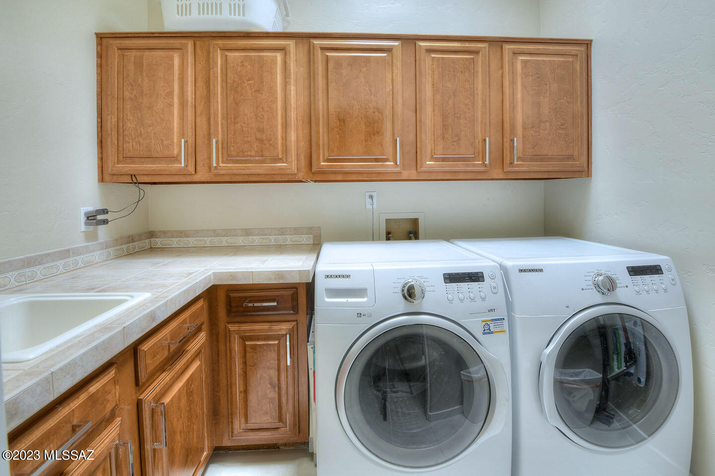 5044 E Calle Brillante