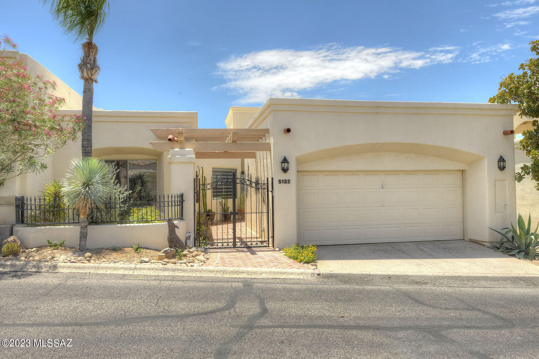 5132 E Calle Brillante