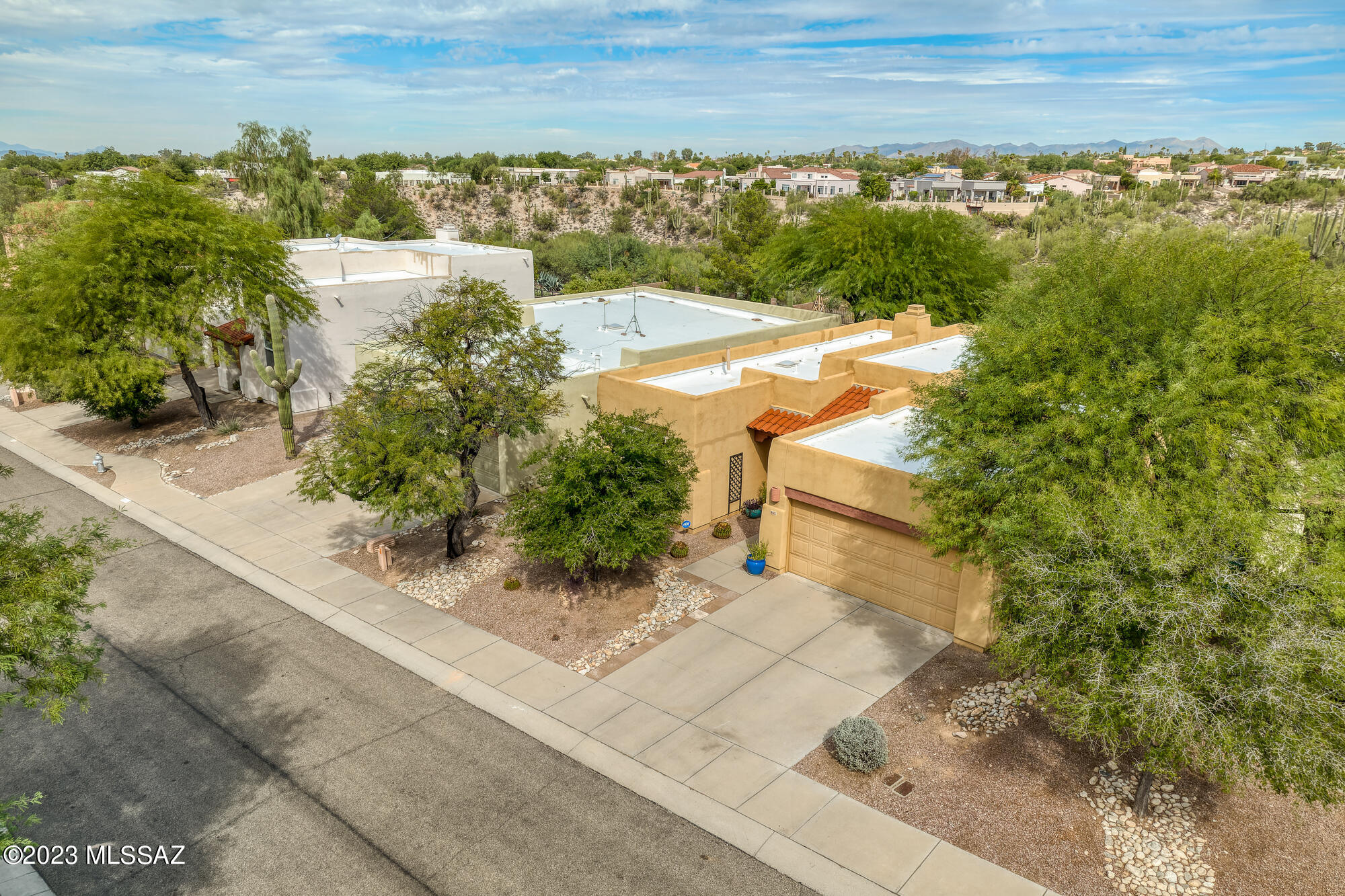 6545 N Shadow Bluff Drive