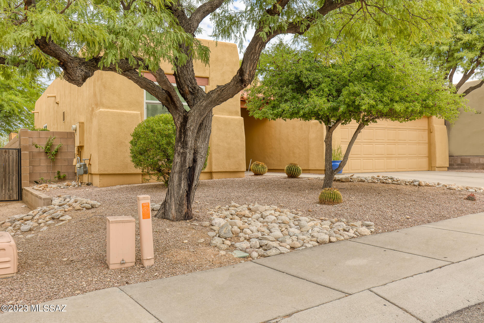 6545 N Shadow Bluff Drive