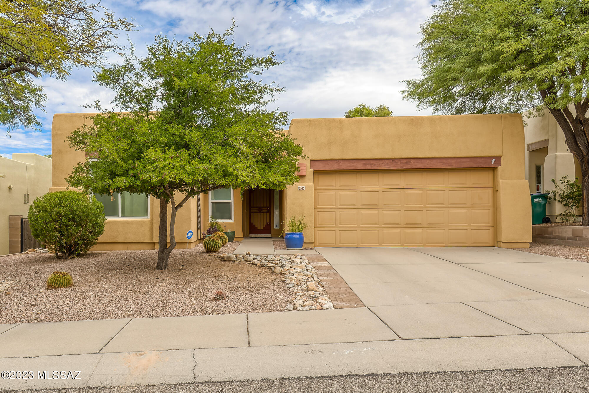 6545 N Shadow Bluff Drive