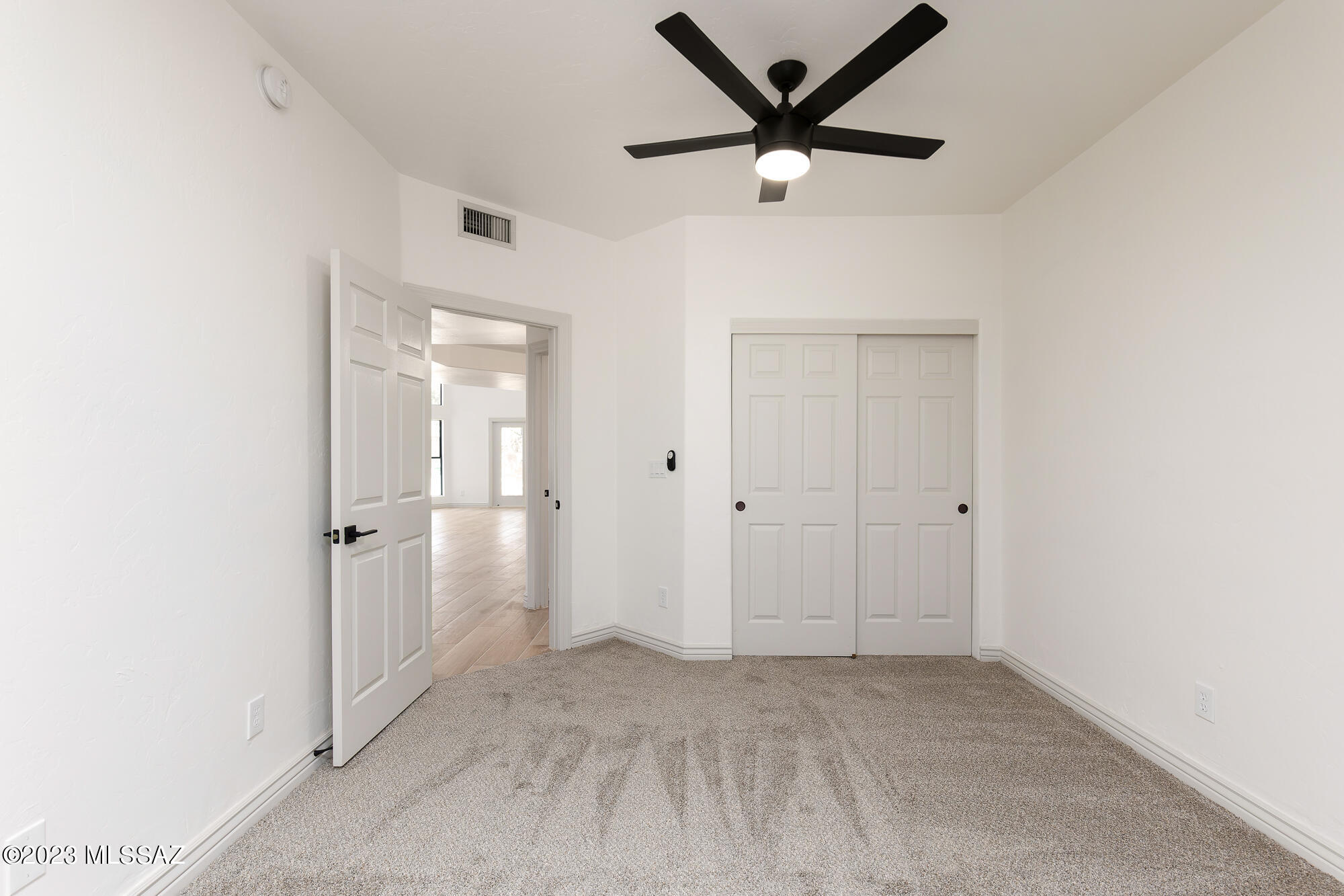 6074 N Running Deer Circle