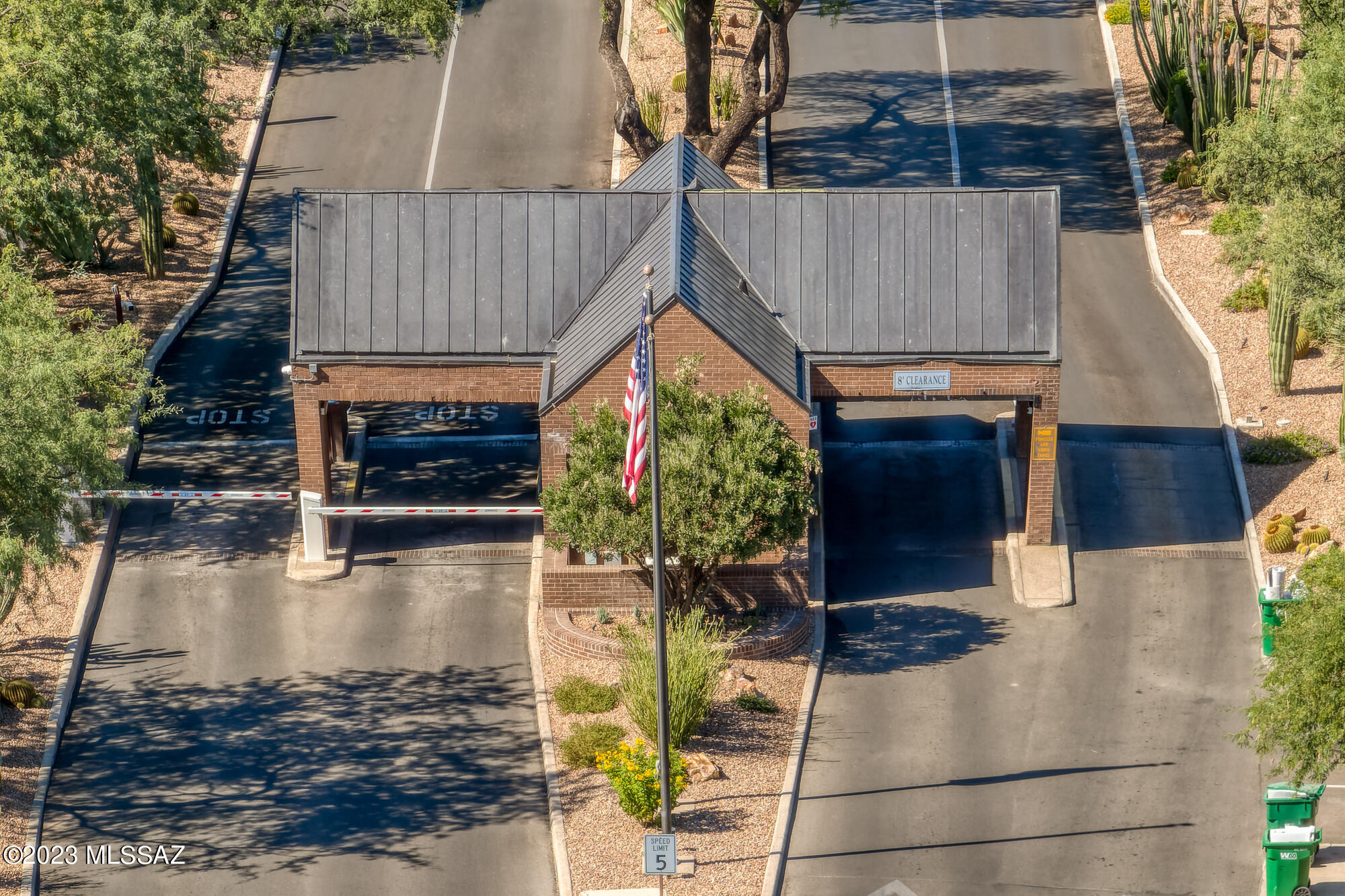 6074 N Running Deer Circle