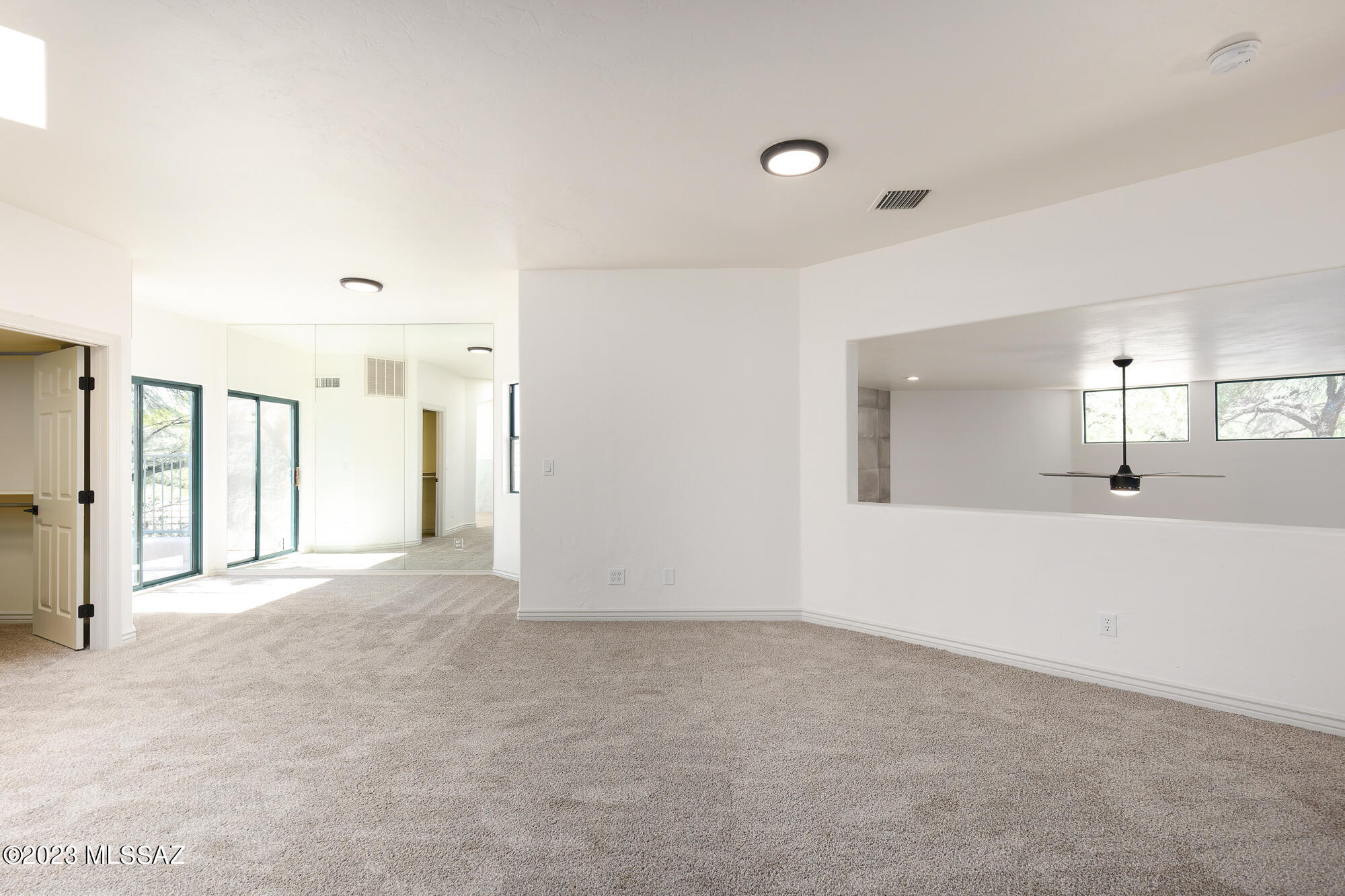 6074 N Running Deer Circle