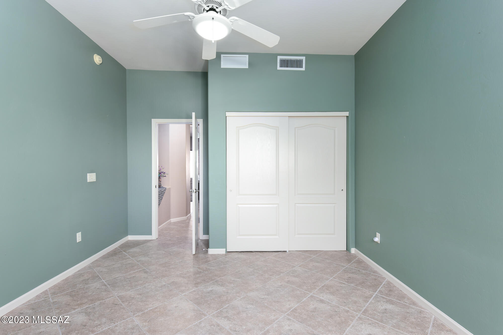 12389 N Washbed Drive