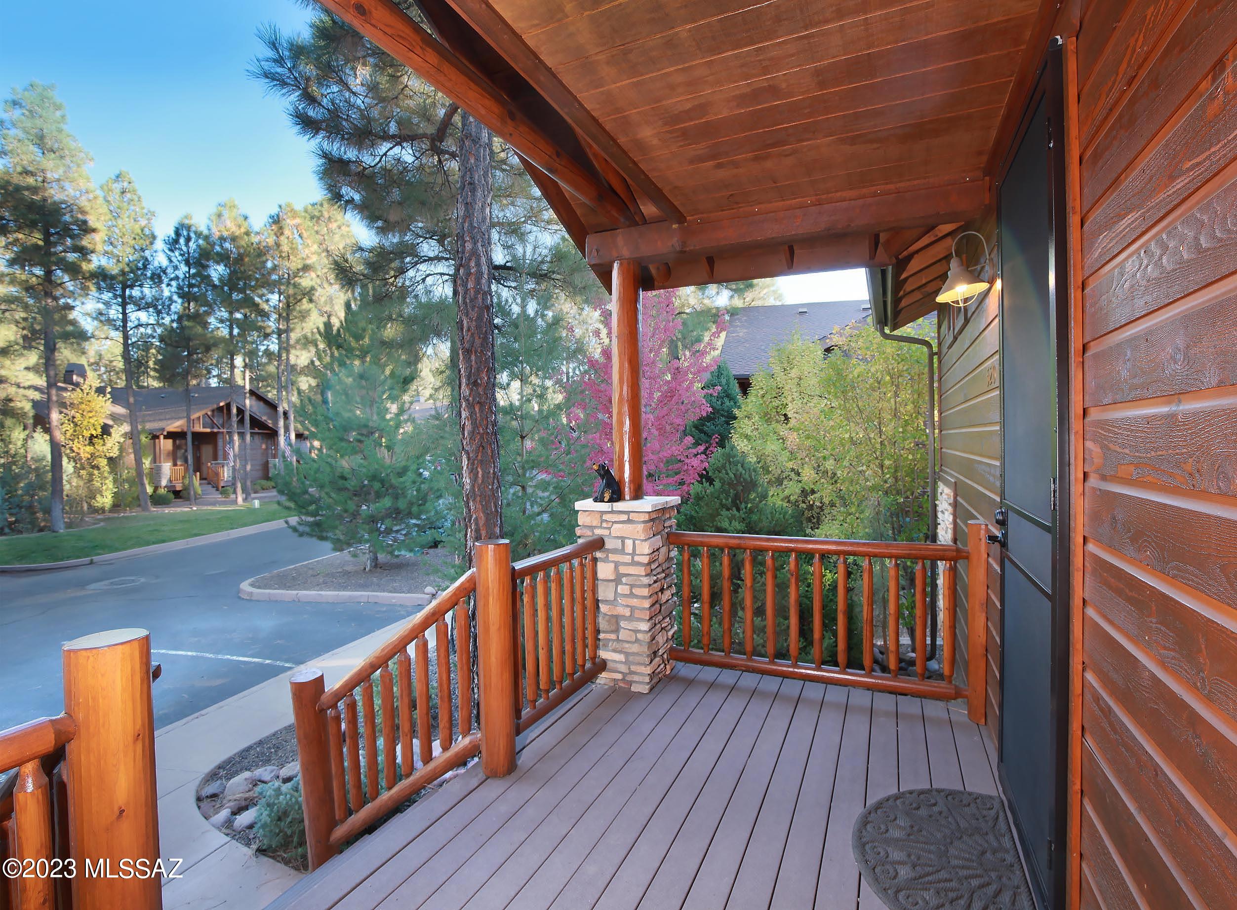 520 S Spirea Lane
