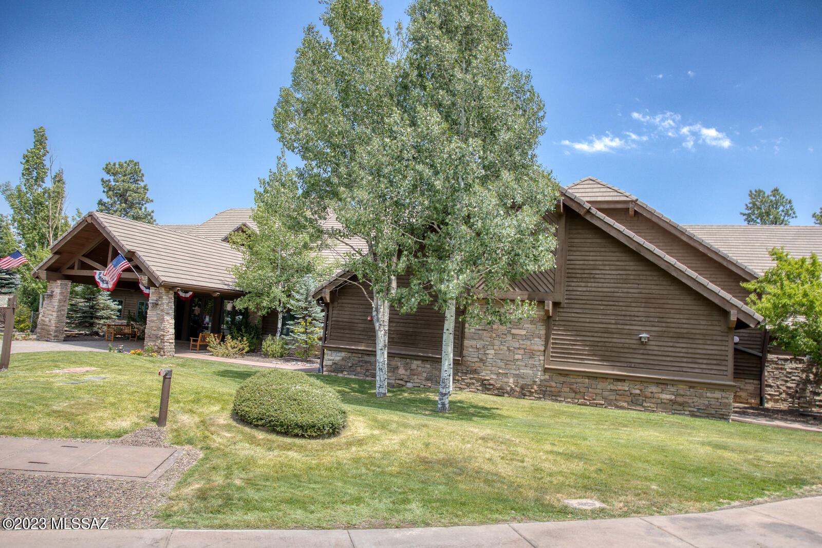520 S Spirea Lane