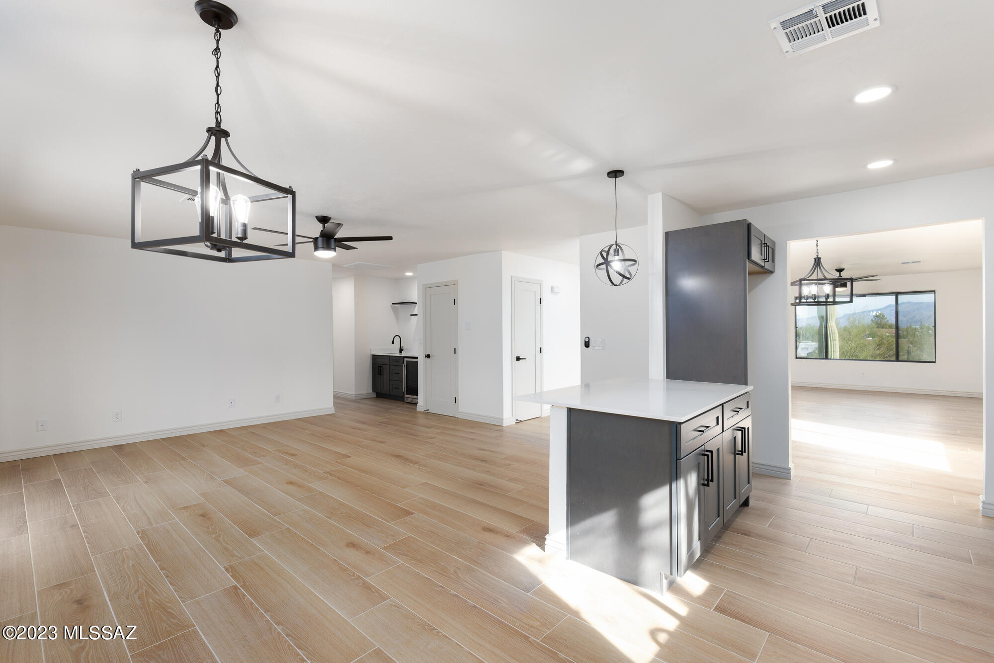 4331 N Paseo Del Barranco