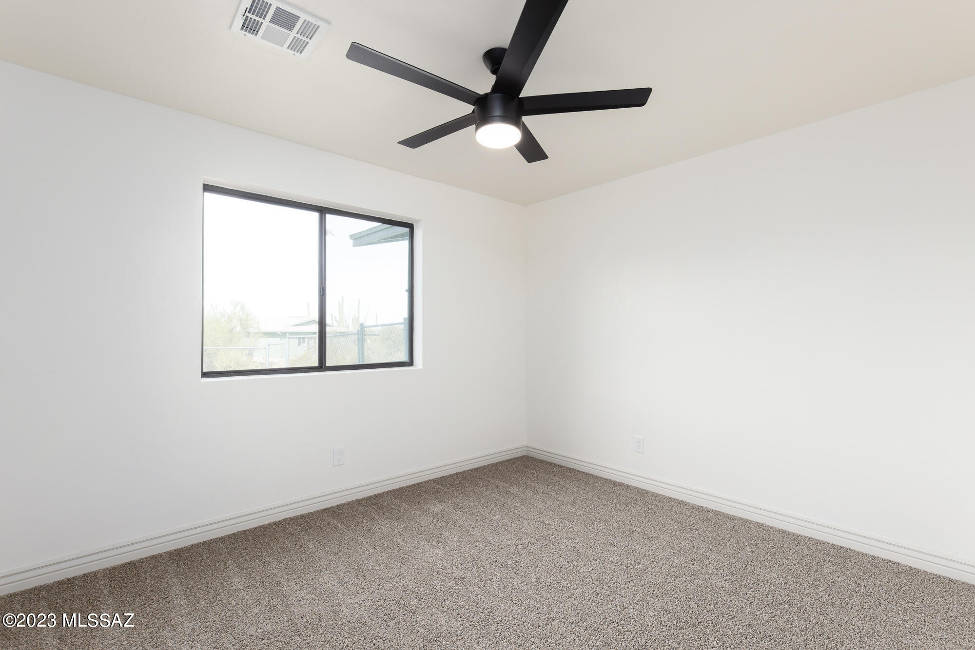 4331 N Paseo Del Barranco