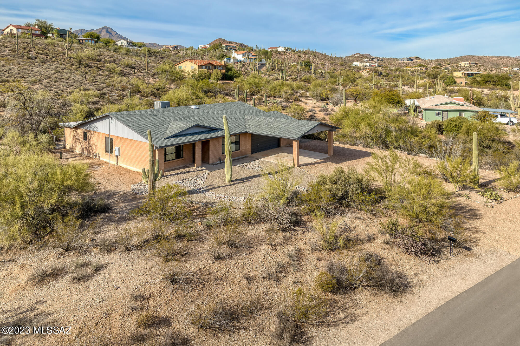 4331 N Paseo Del Barranco