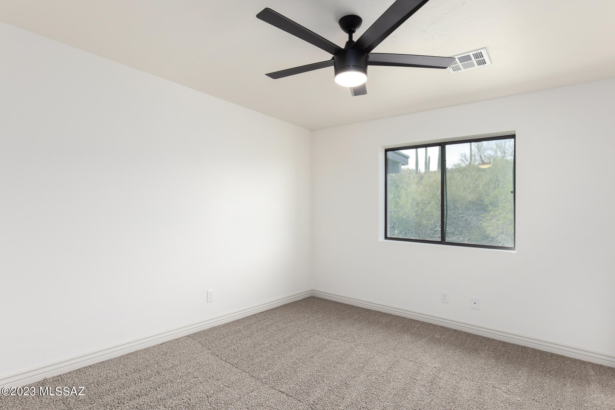 4331 N Paseo Del Barranco