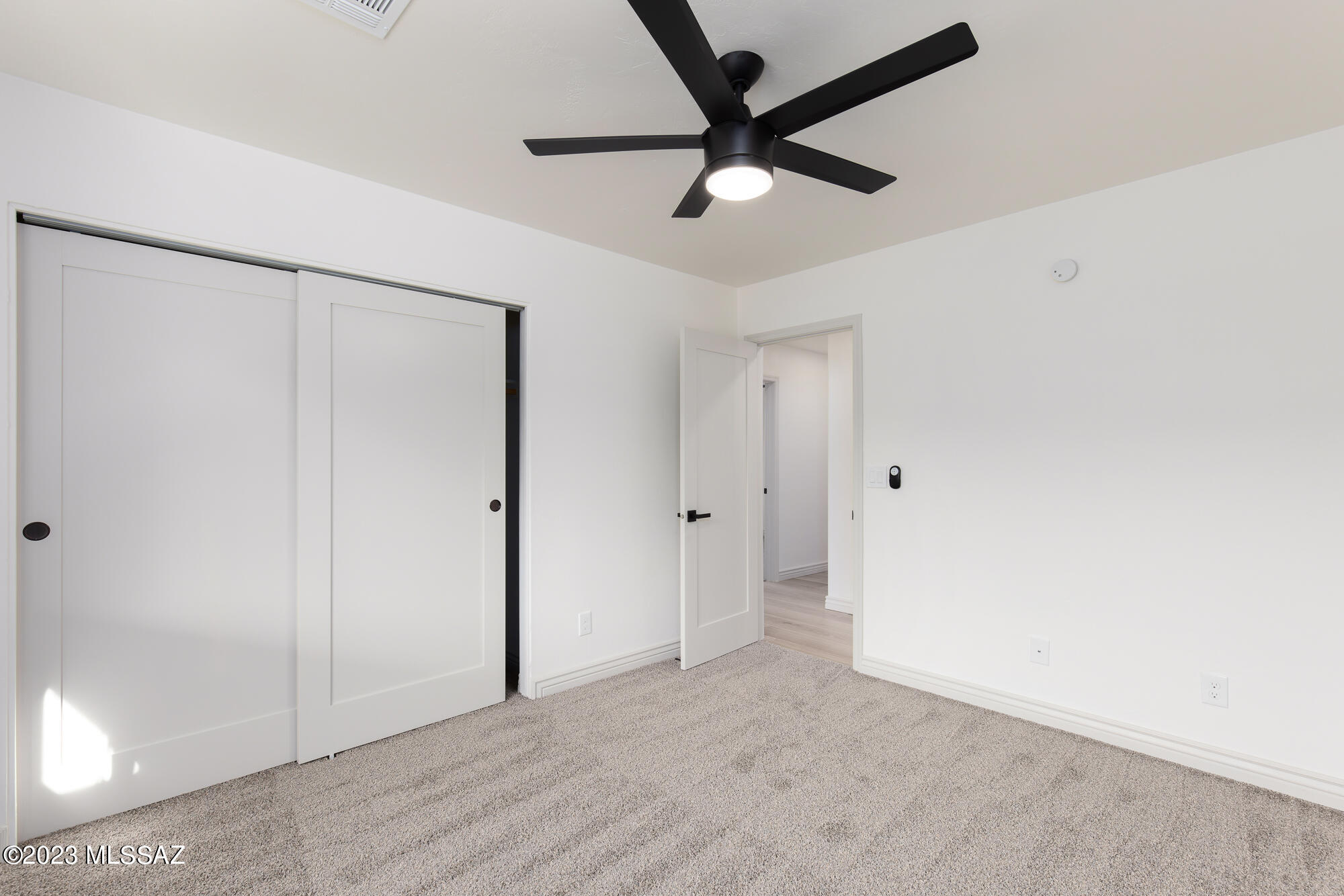 4331 N Paseo Del Barranco