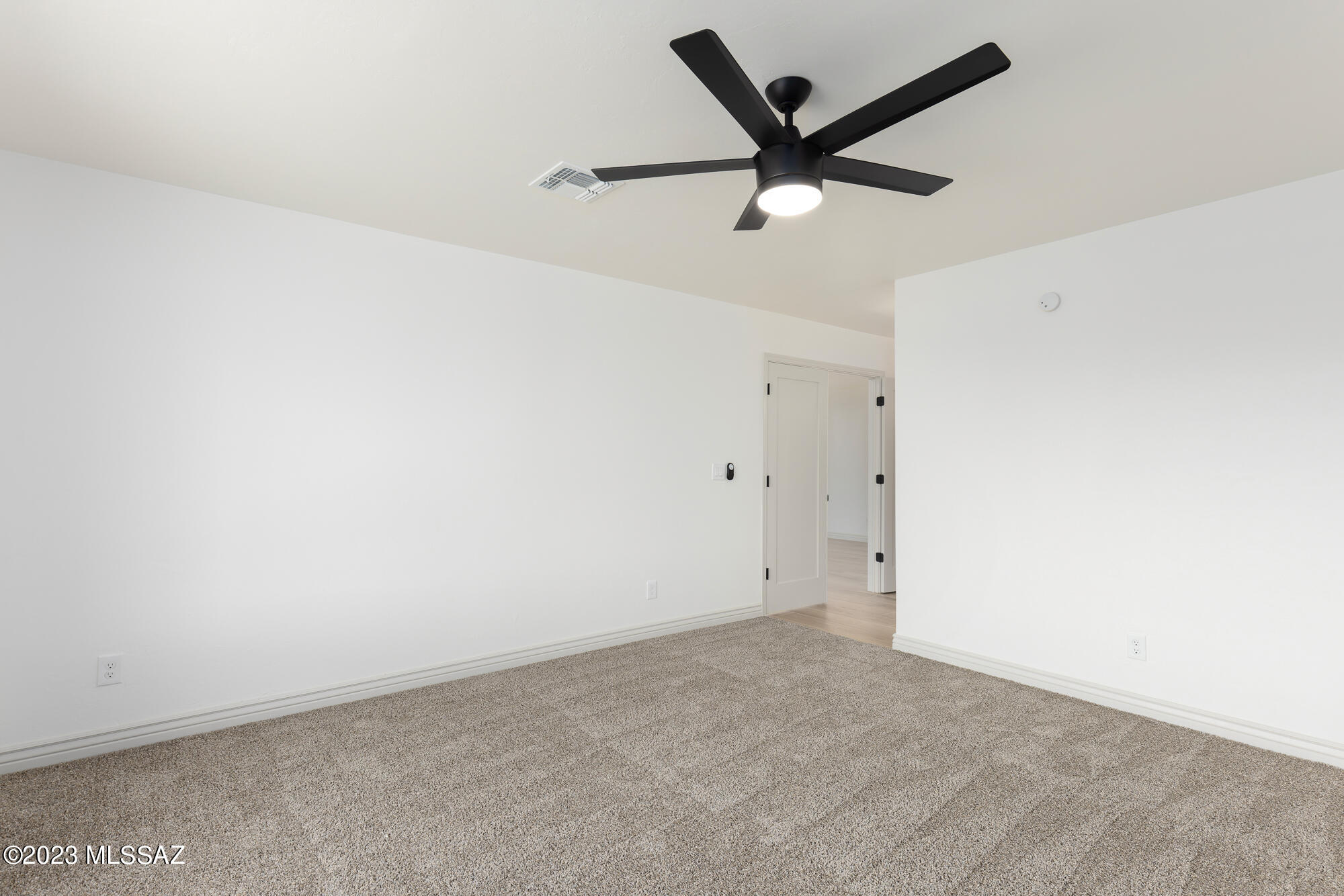 4331 N Paseo Del Barranco