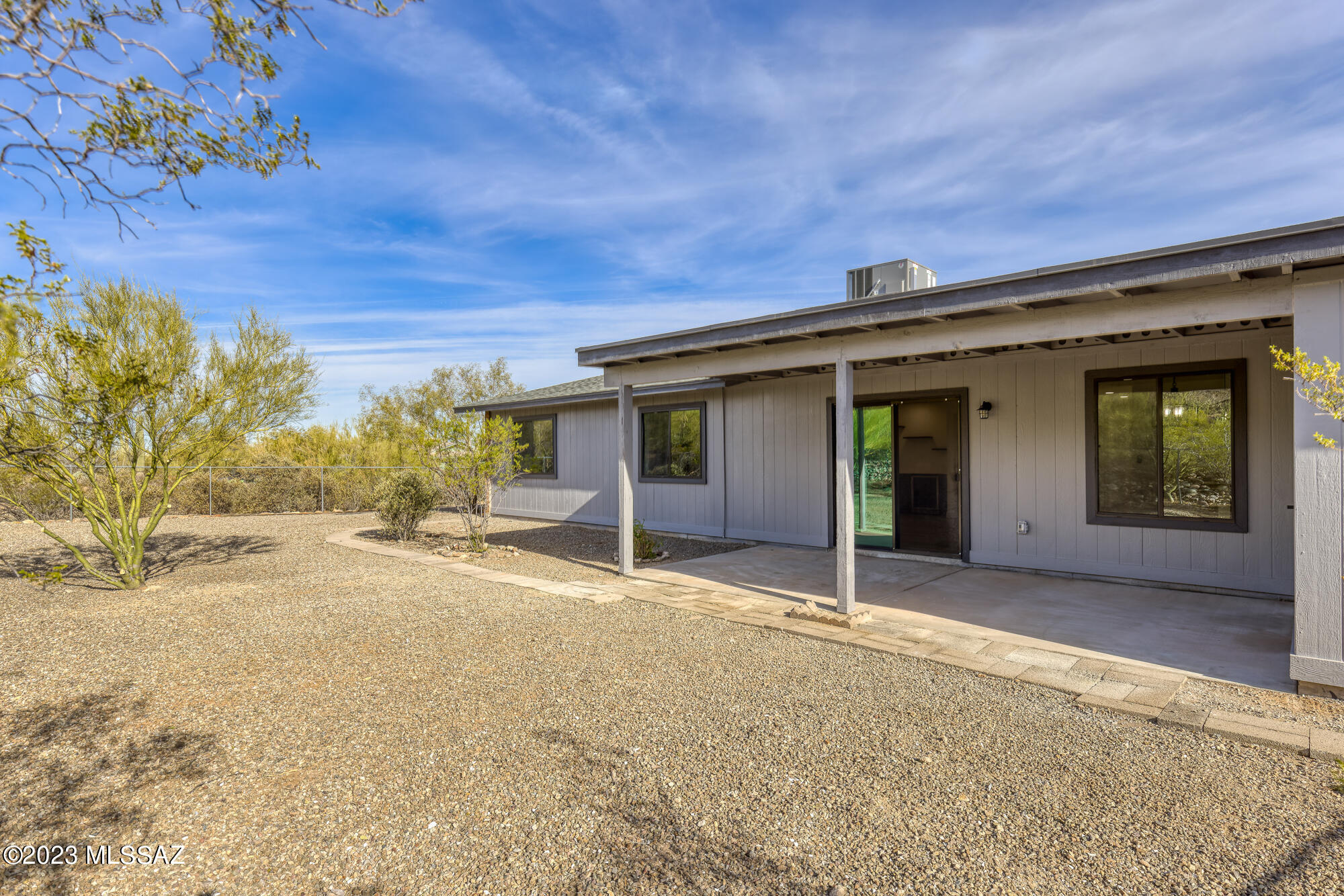 4331 N Paseo Del Barranco