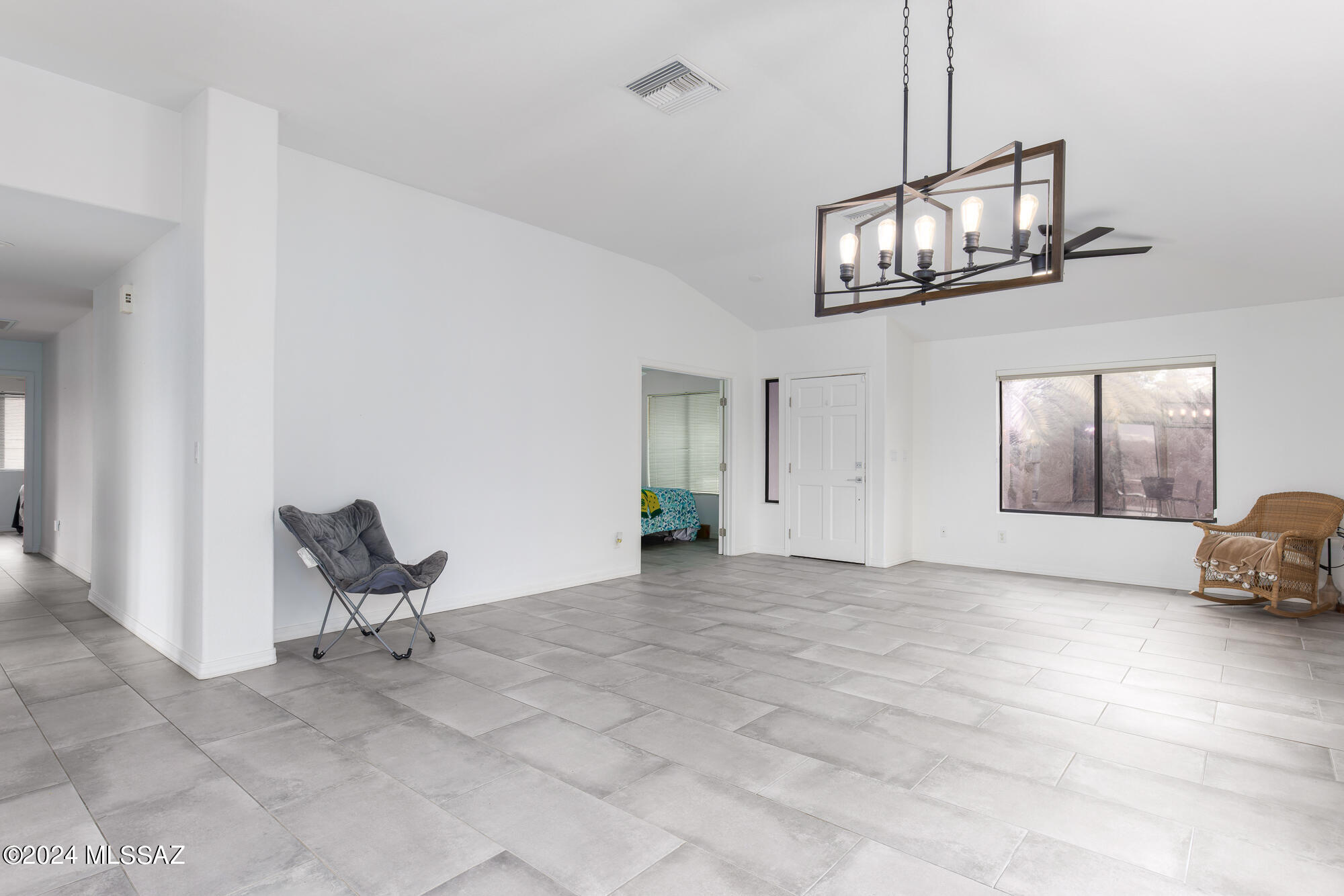 1351 W Sandtrap Way