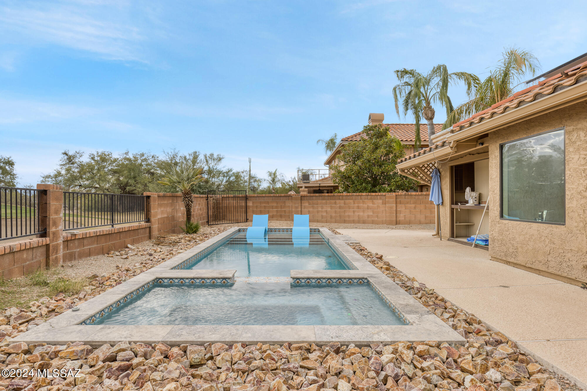 1351 W Sandtrap Way