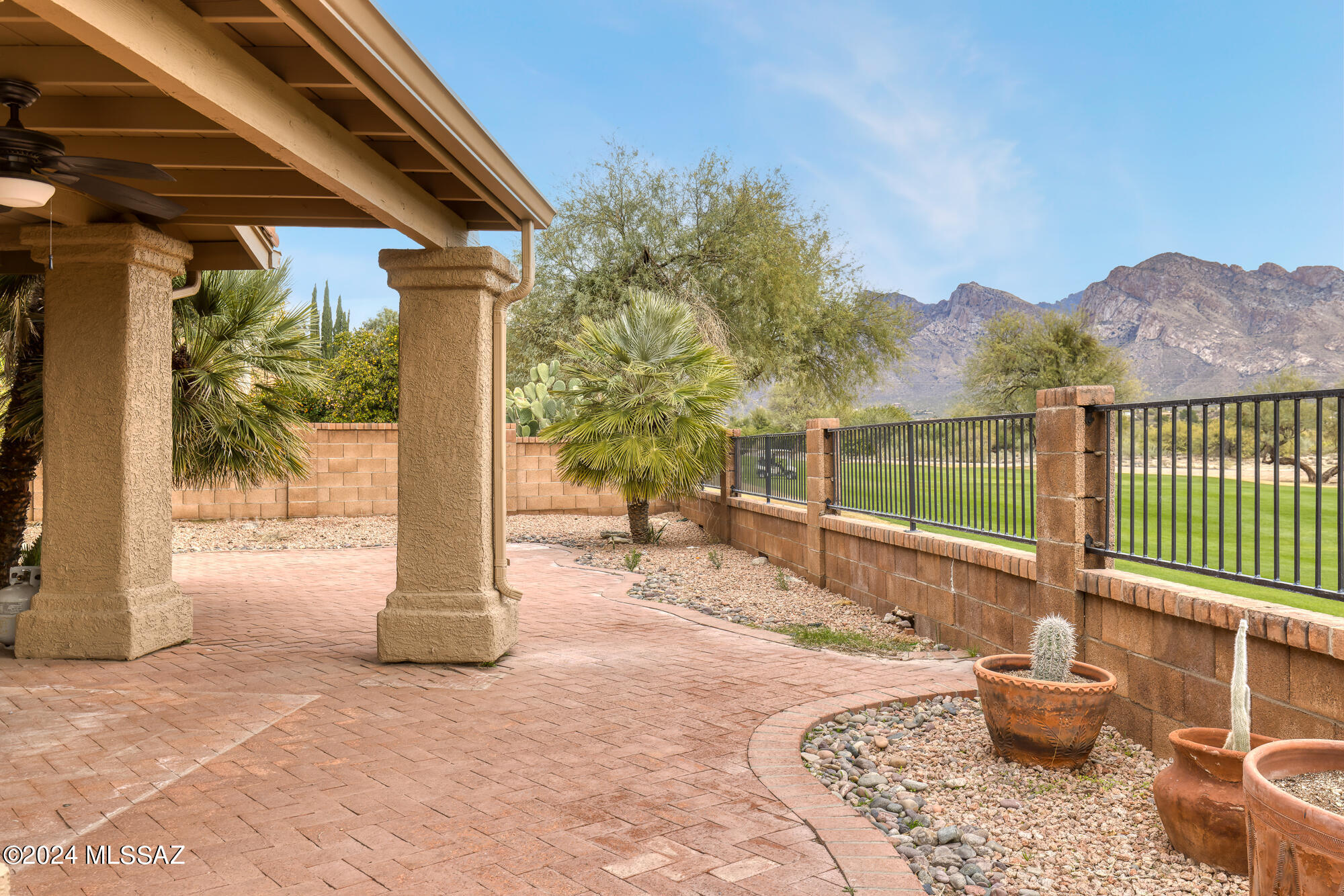 1351 W Sandtrap Way