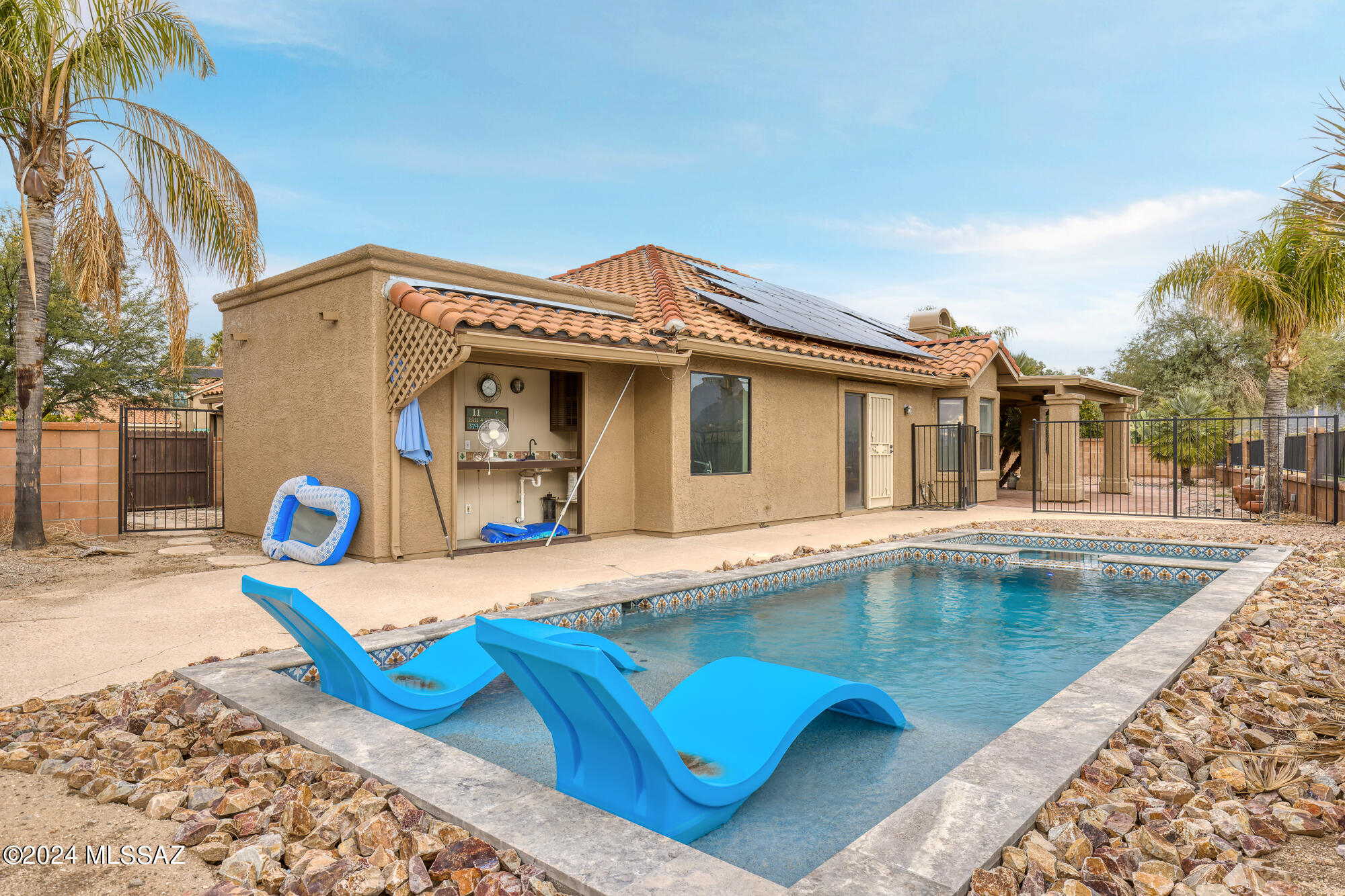 1351 W Sandtrap Way
