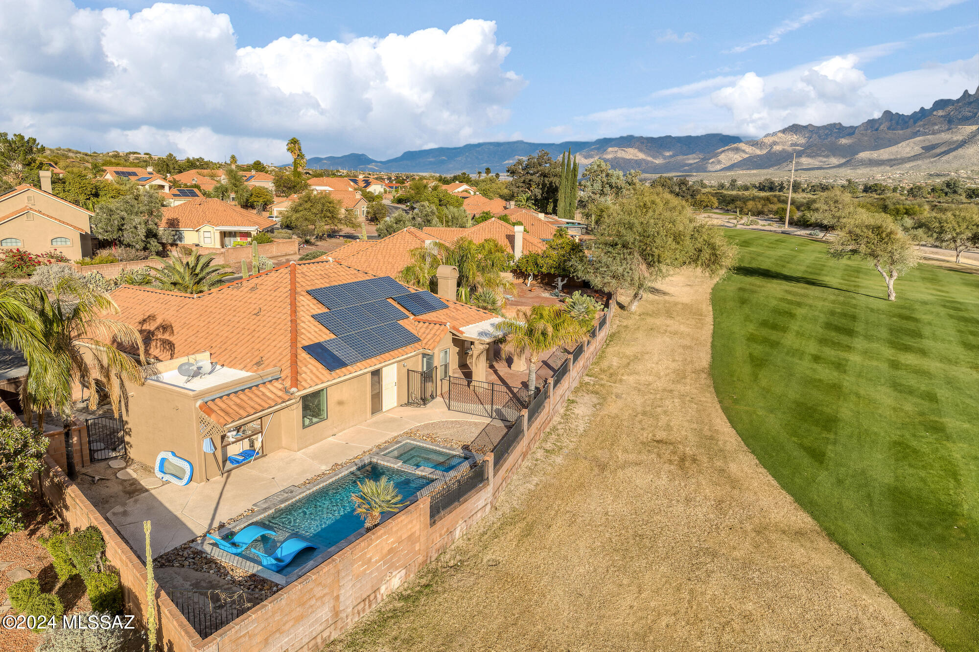 1351 W Sandtrap Way