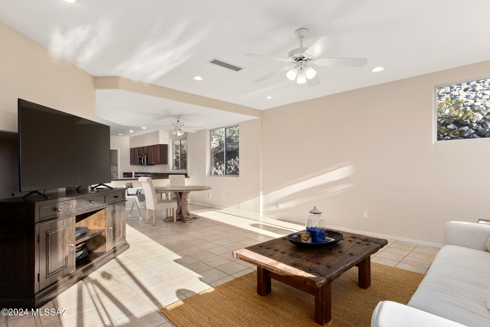 5747 N Placita Paisaje