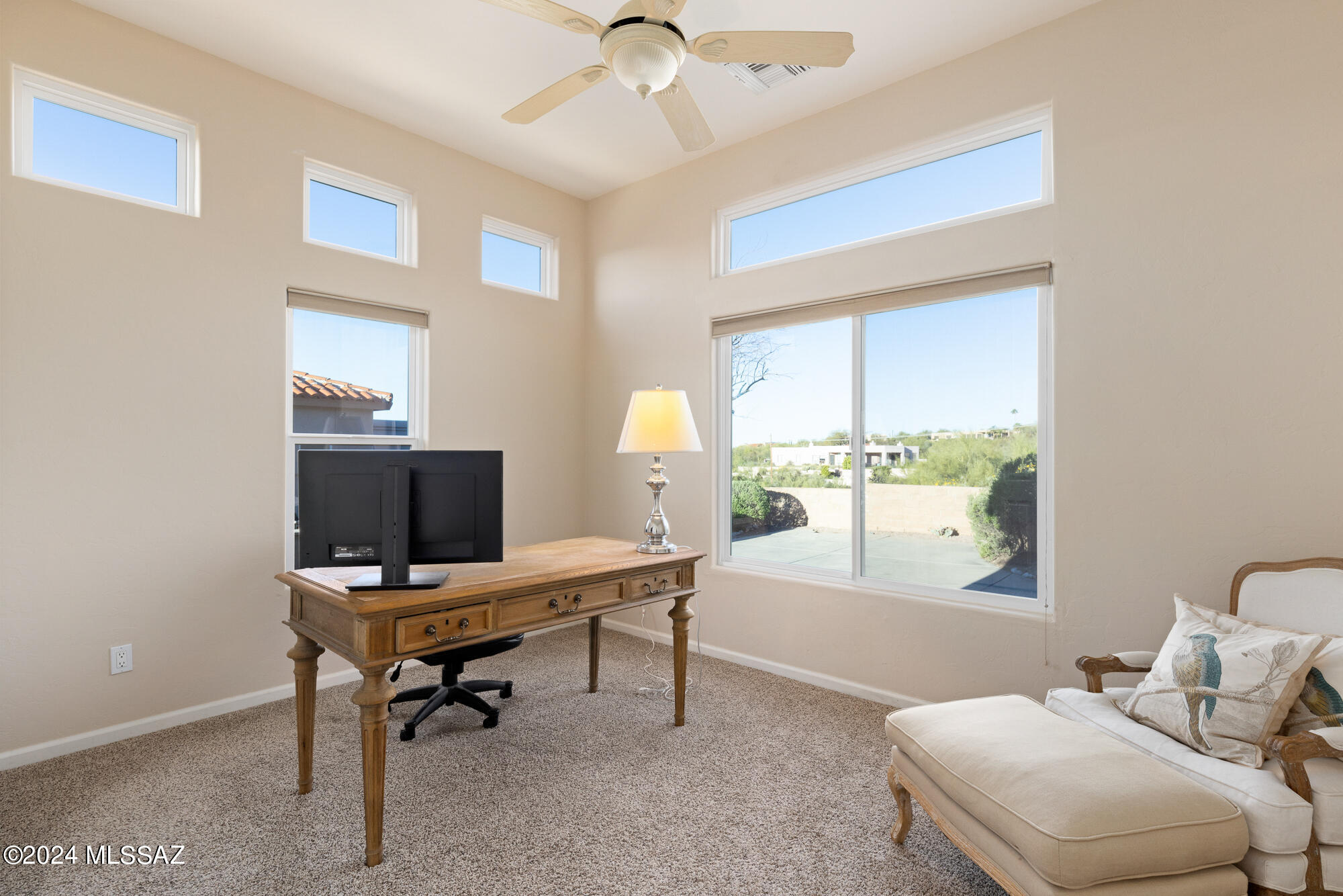 5747 N Placita Paisaje