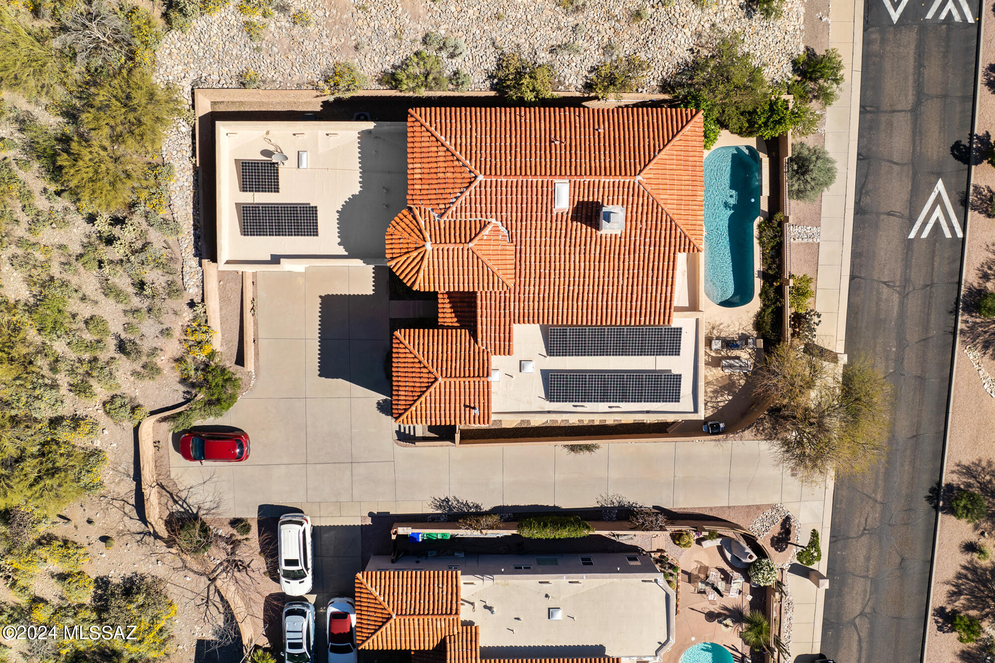5747 N Placita Paisaje