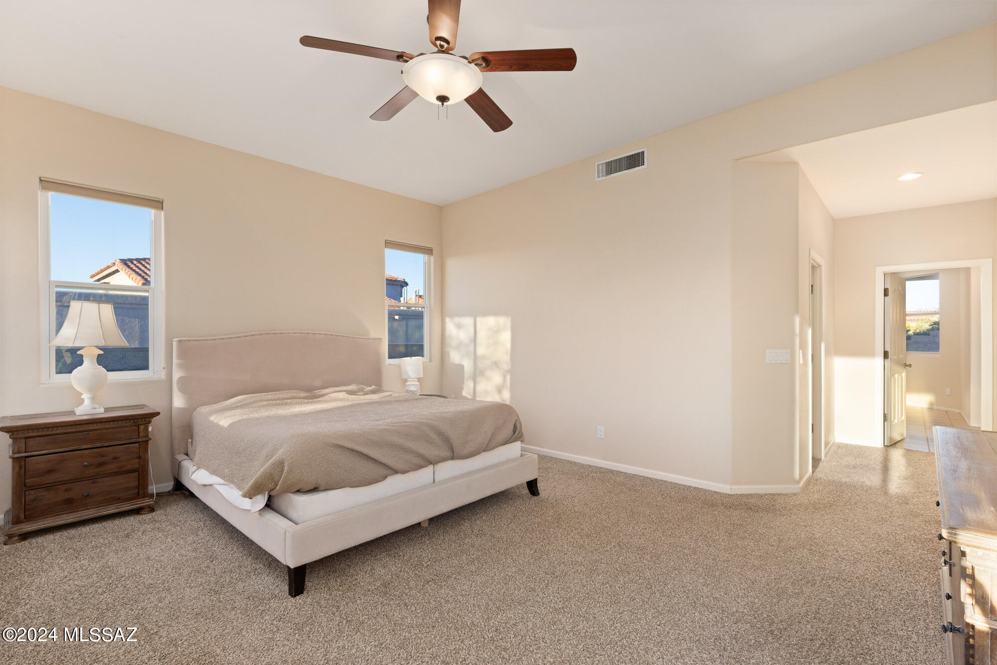 5747 N Placita Paisaje