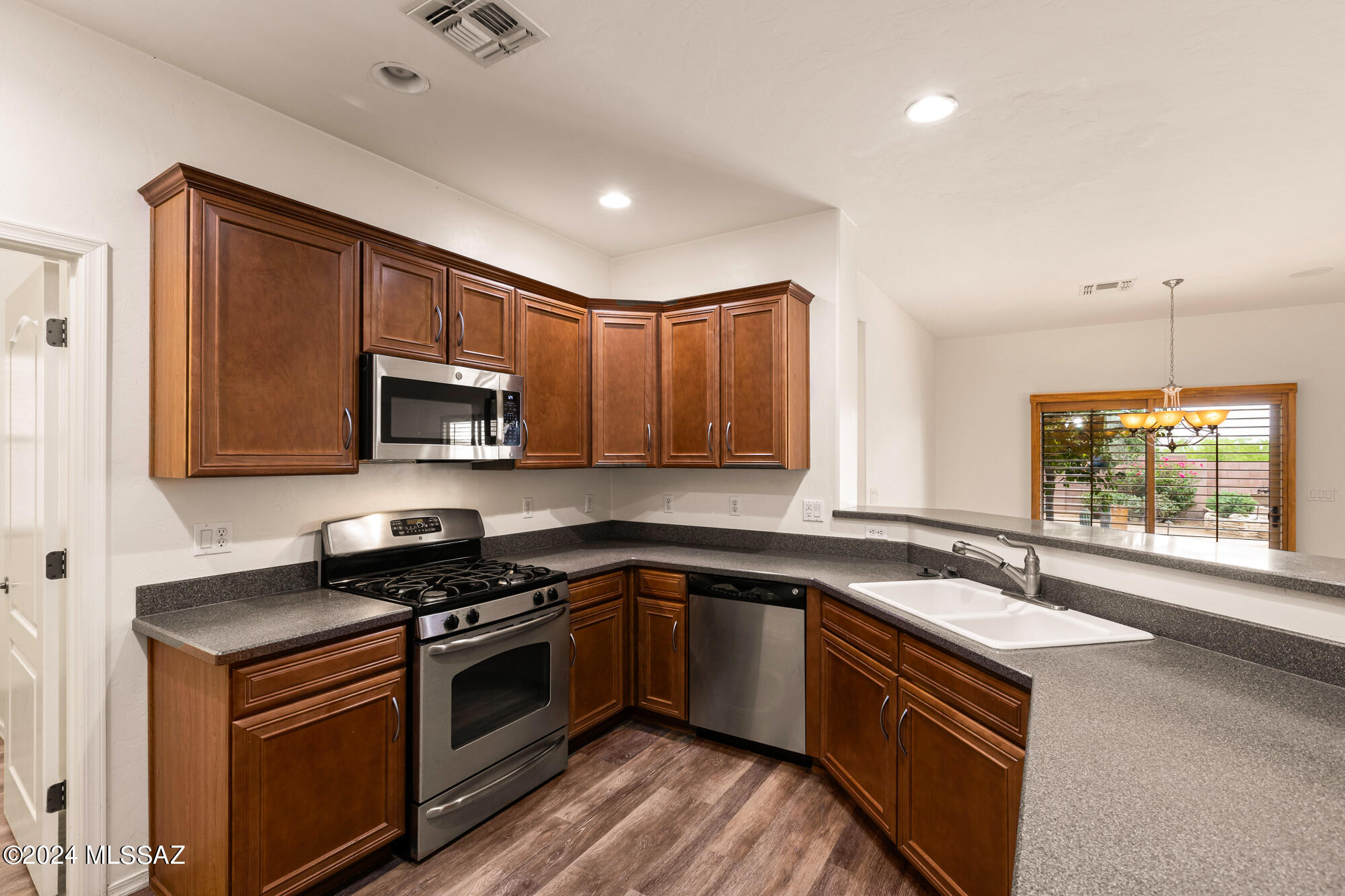 3407 W Wing Tip Drive