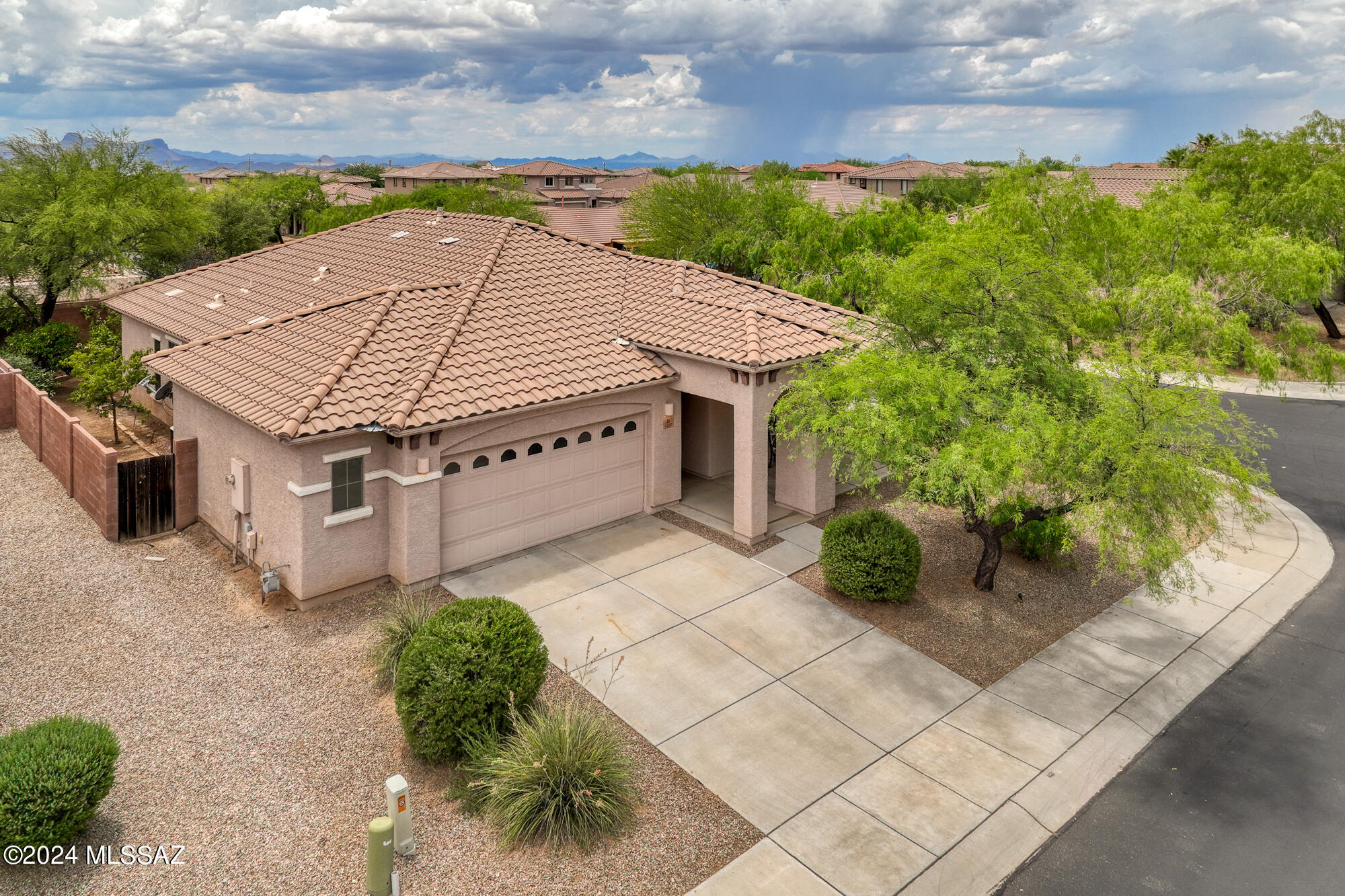 3407 W Wing Tip Drive