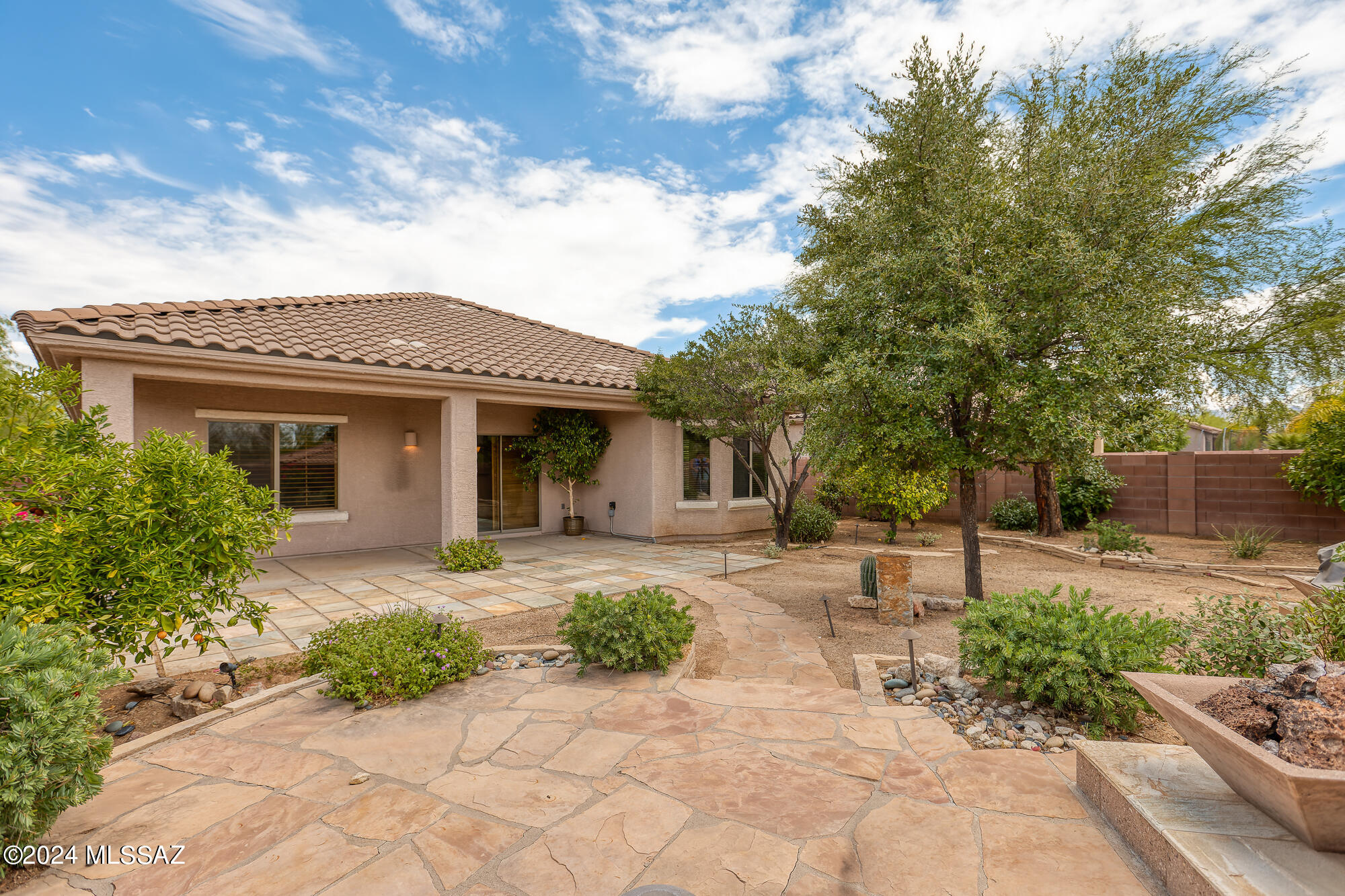 3407 W Wing Tip Drive