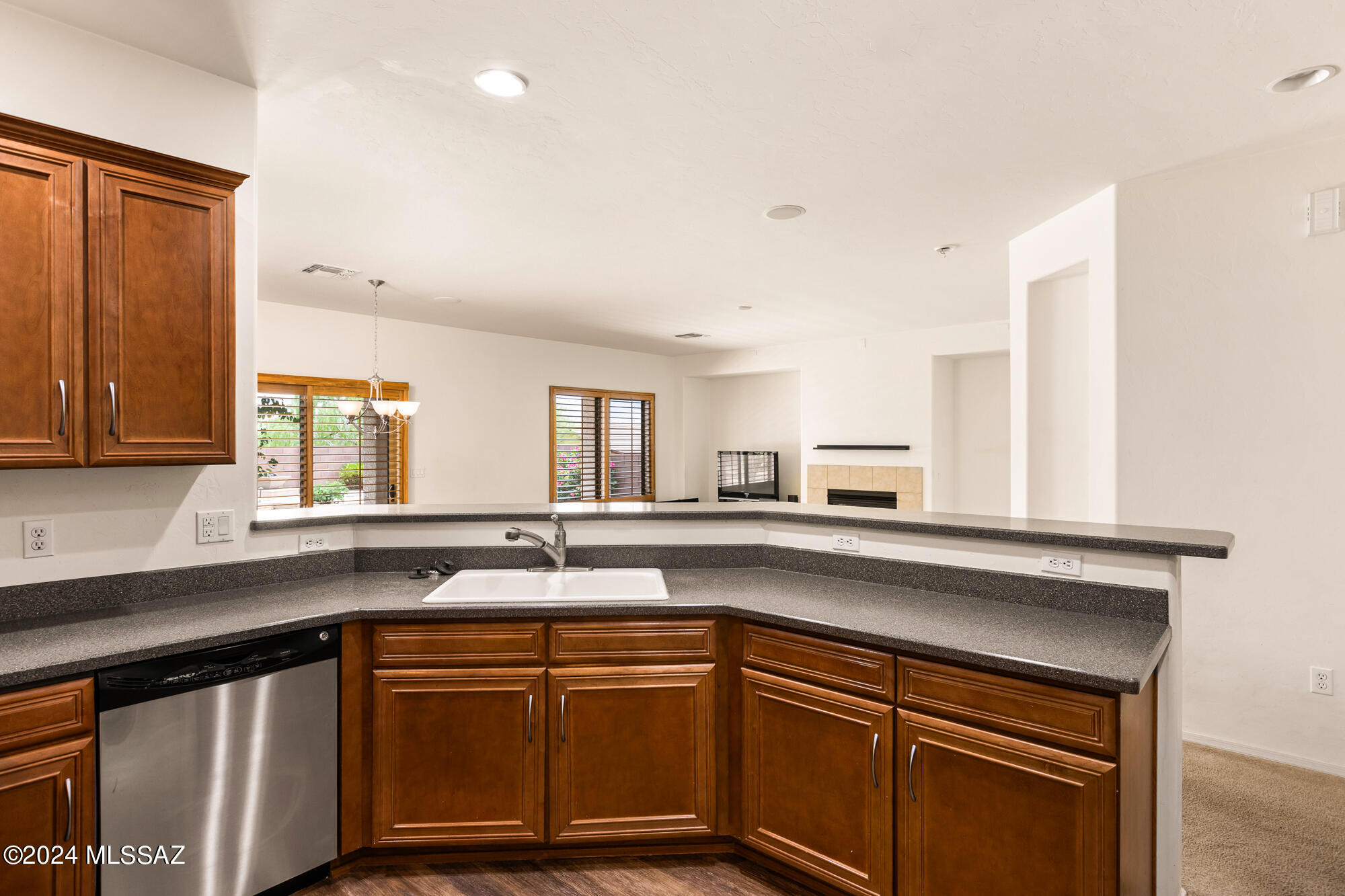 3407 W Wing Tip Drive